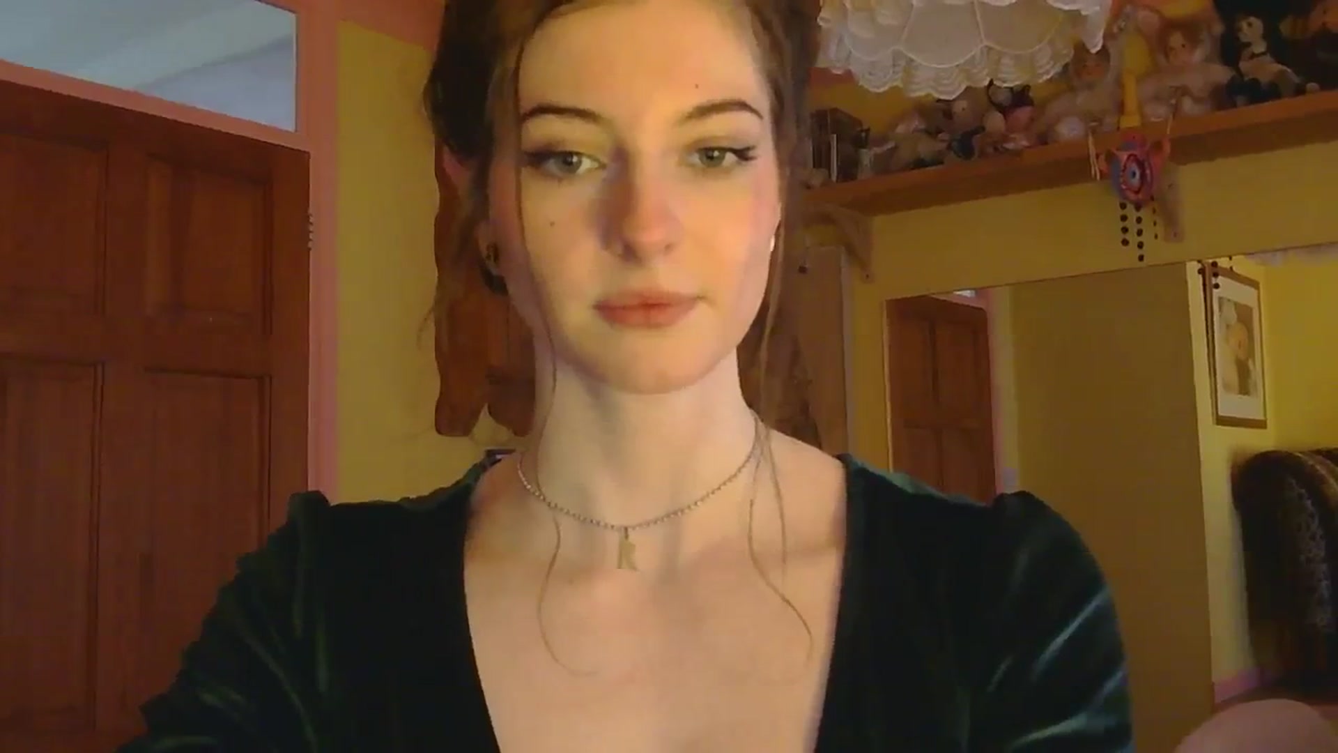 Gallery image thumbnail from sylksiren's myfreecams stream on, 02/26/2025, 16:22 image 9 of 20