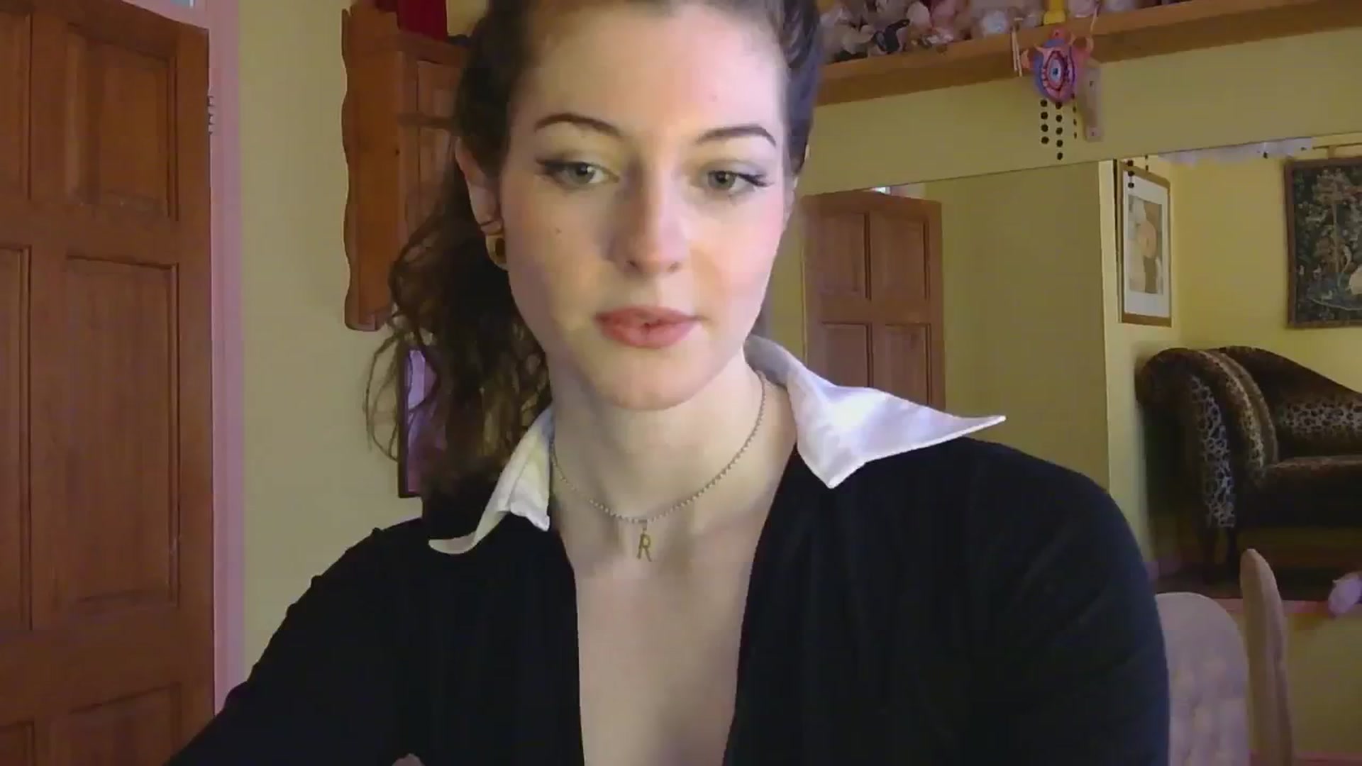 Gallery image thumbnail from sylksiren's myfreecams stream on, 02/27/2025, 12:15 image 17 of 20