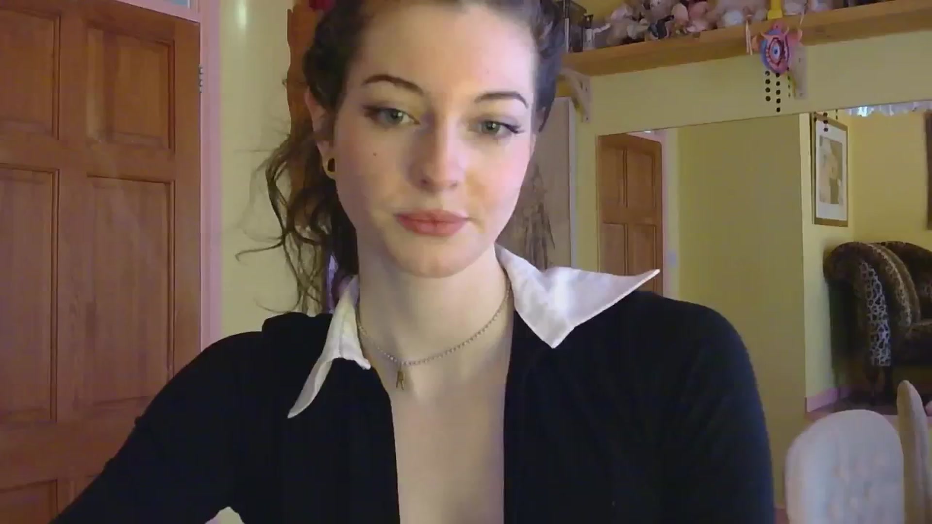 Gallery image thumbnail from sylksiren's myfreecams stream on, 02/27/2025, 14:28 image 3 of 20