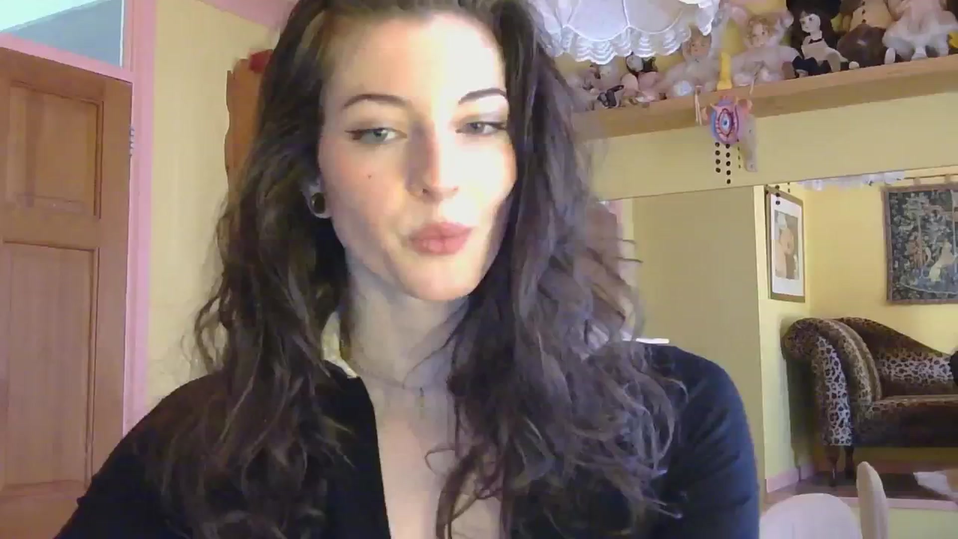 Gallery image thumbnail from sylksiren's myfreecams stream on, 02/27/2025, 14:28 image 16 of 20