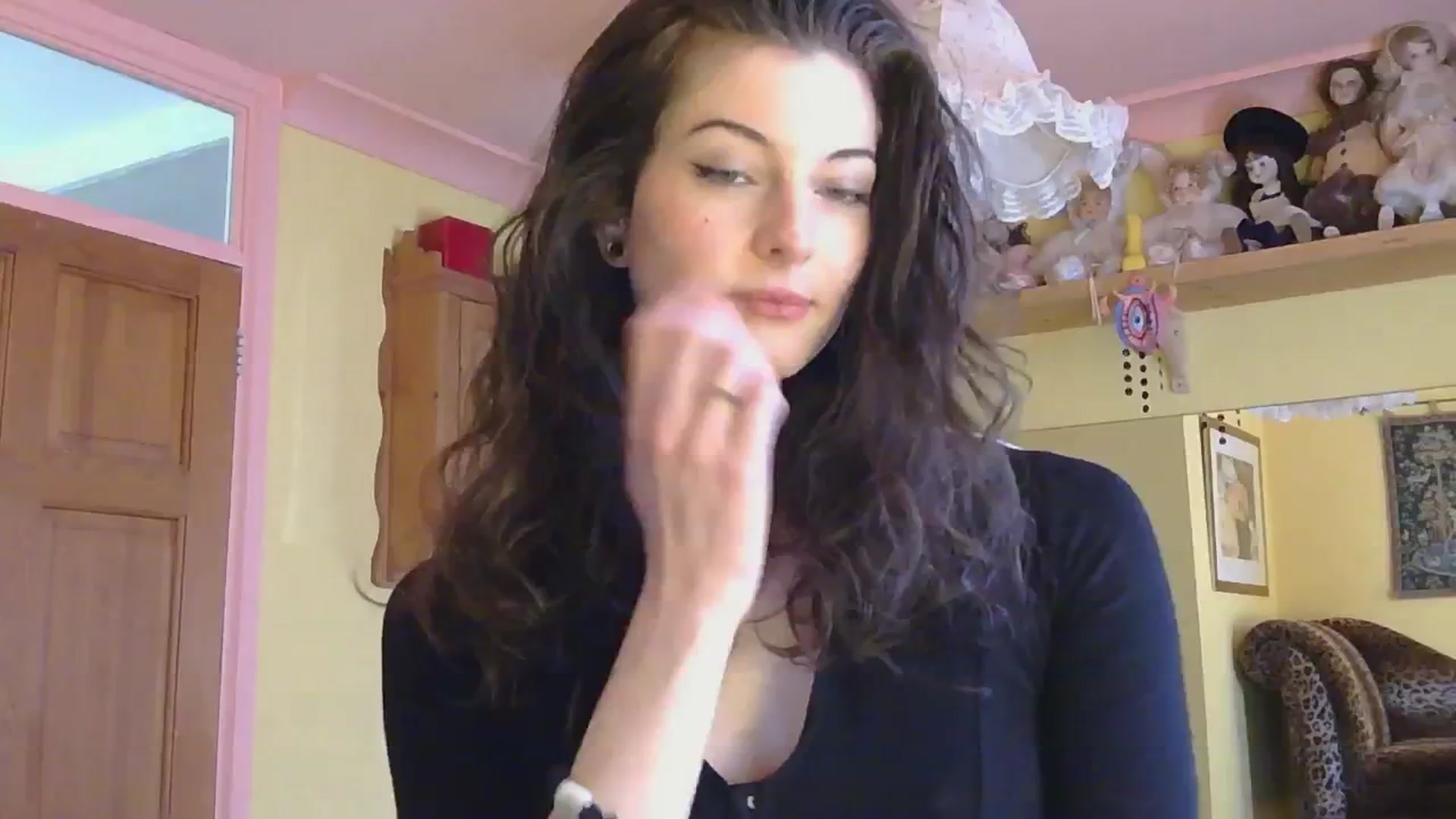 Gallery image thumbnail from sylksiren's myfreecams stream on, 02/27/2025, 14:28 image 12 of 20
