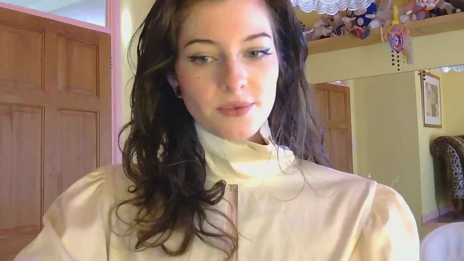 Gallery image thumbnail from sylksiren's myfreecams stream on, 02/28/2025, 13:58 image 12 of 20