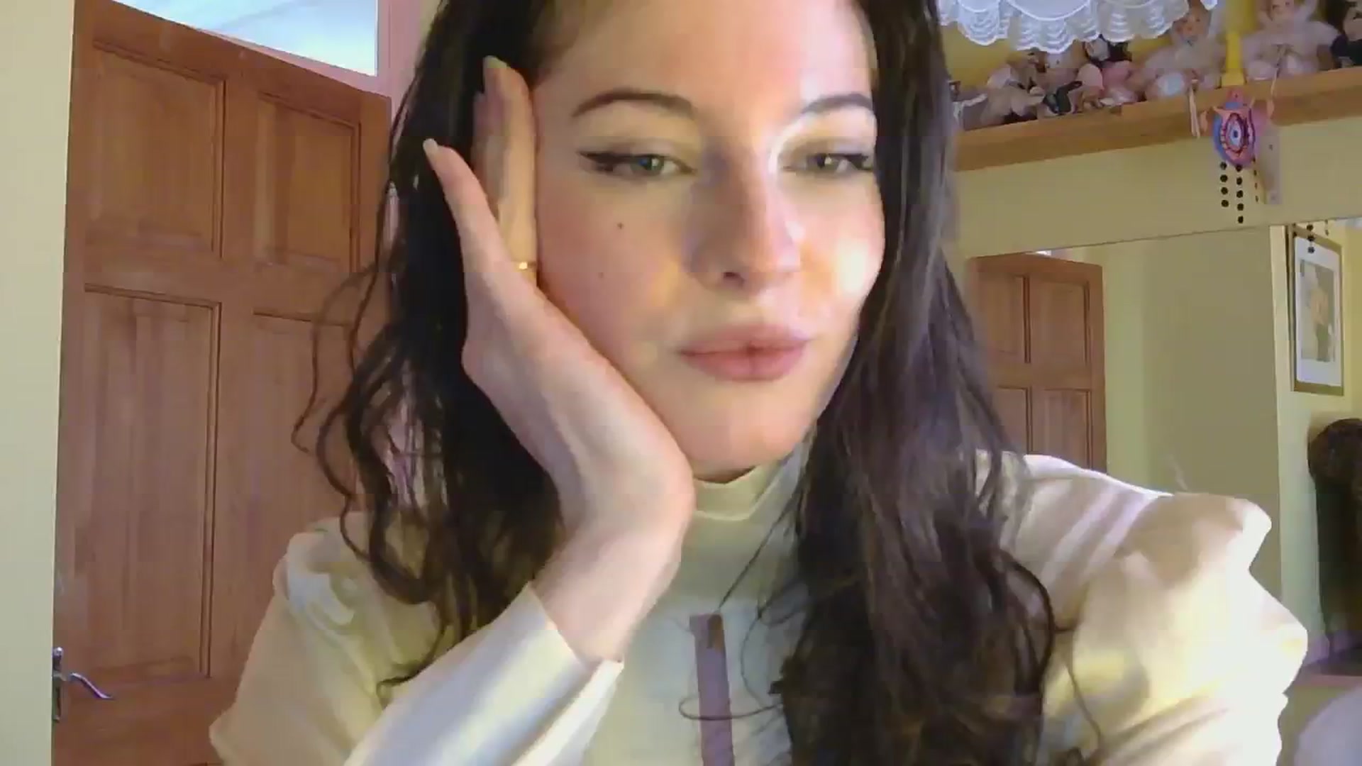 Gallery image thumbnail from sylksiren's myfreecams stream on, 02/28/2025, 13:58 image 2 of 20
