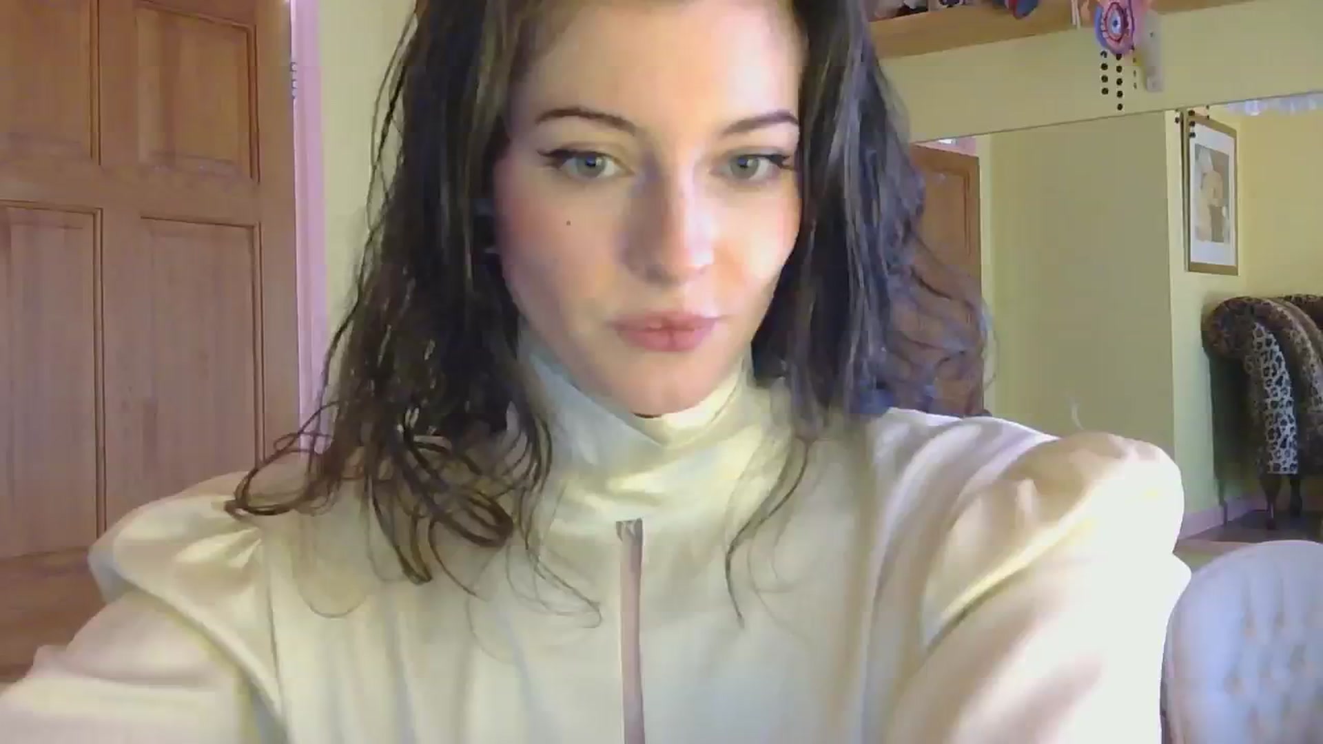 Gallery image thumbnail from sylksiren's myfreecams stream on, 02/28/2025, 13:58 image 10 of 20