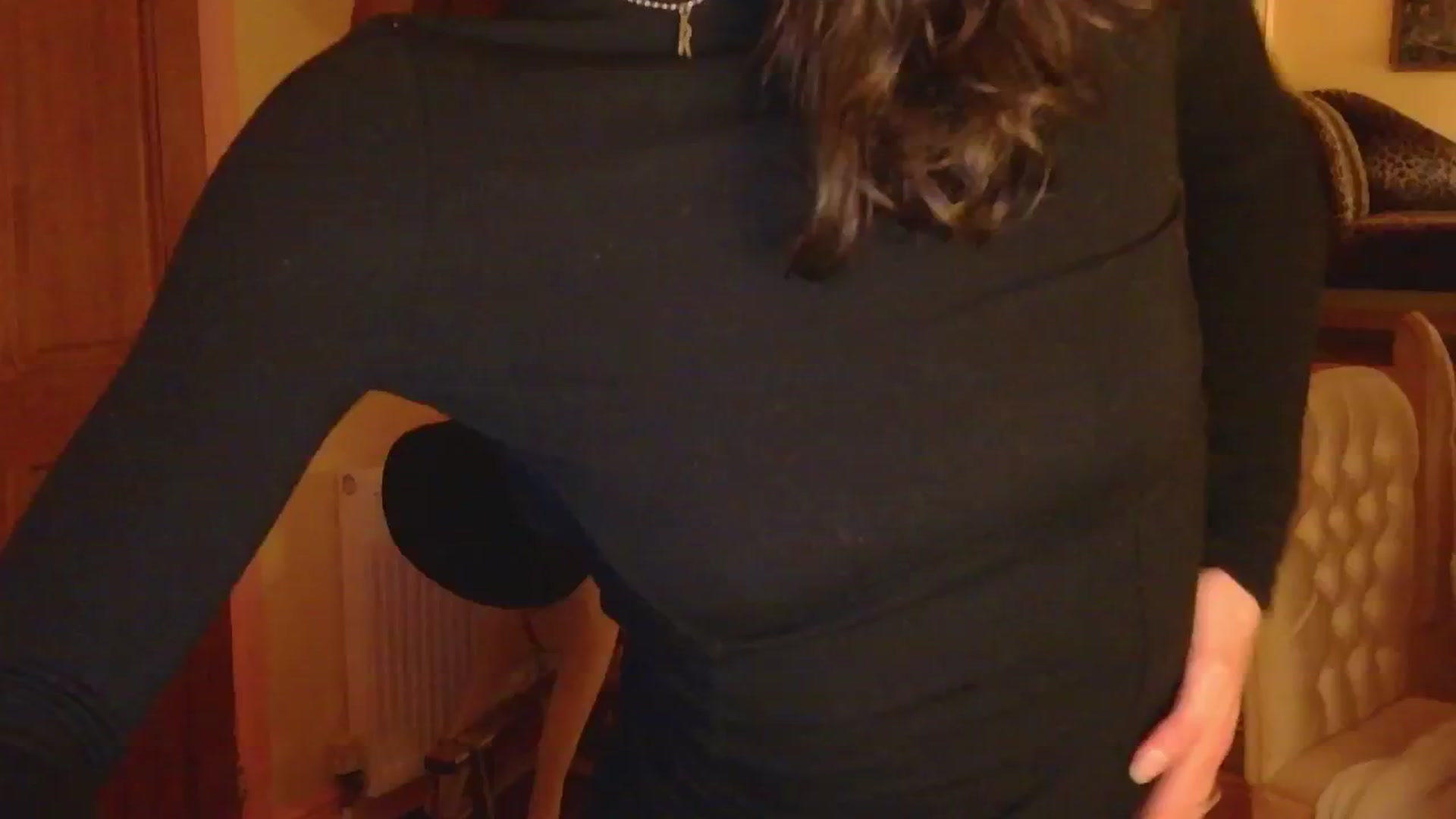 Gallery image thumbnail from sylksiren's myfreecams stream on, 03/04/2025, 24:25 image 9 of 20
