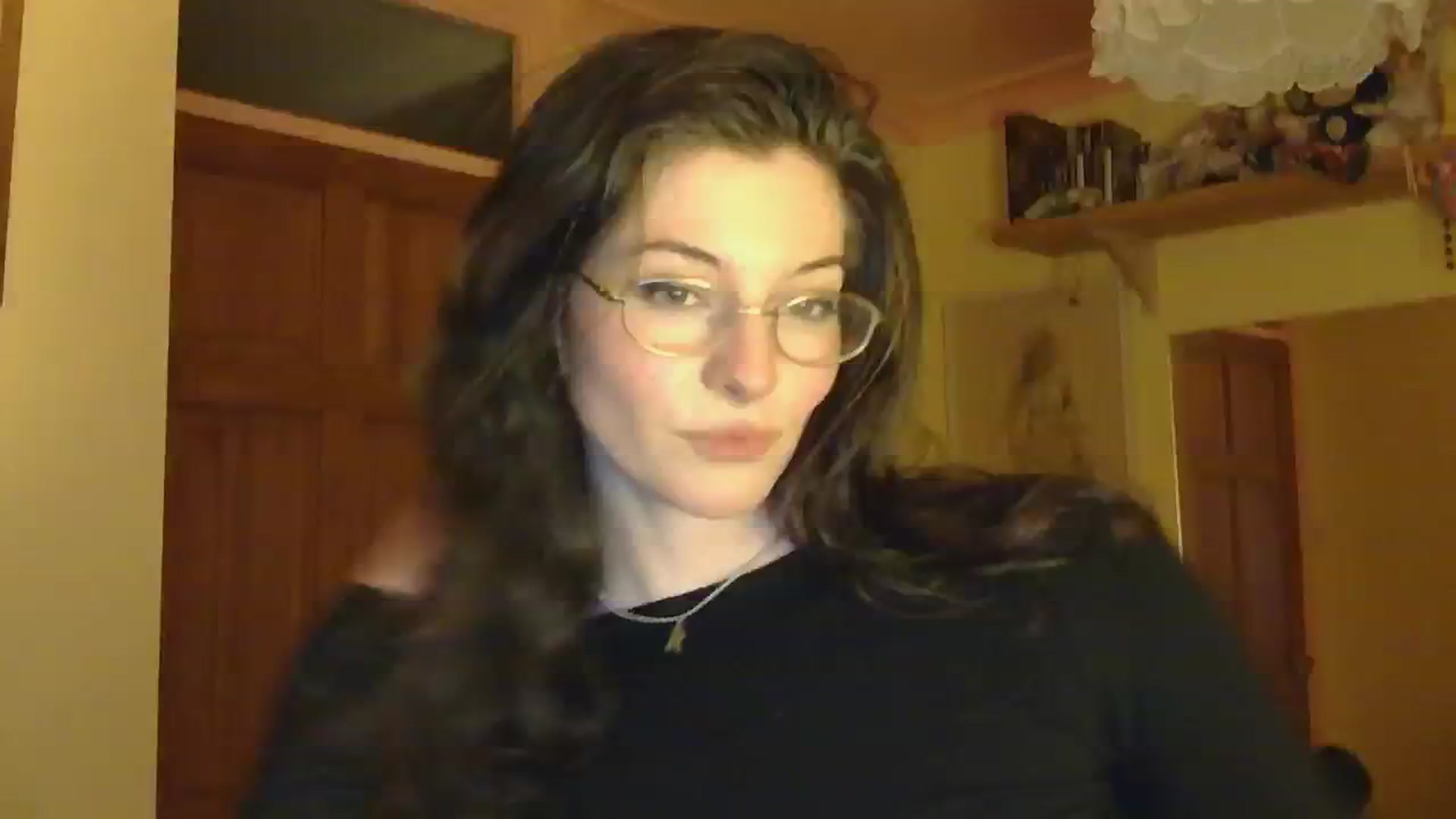 Gallery image thumbnail from sylksiren's myfreecams stream on, 03/04/2025, 24:25 image 1 of 20