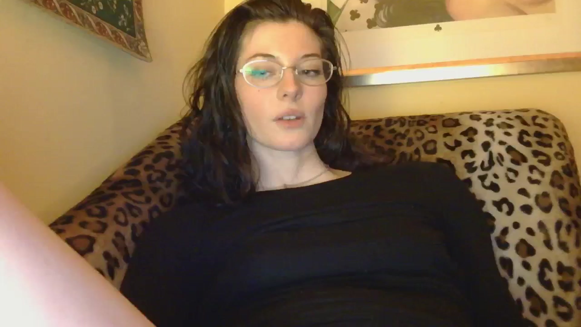 Gallery image thumbnail from sylksiren's myfreecams stream on, 03/04/2025, 24:25 image 18 of 20