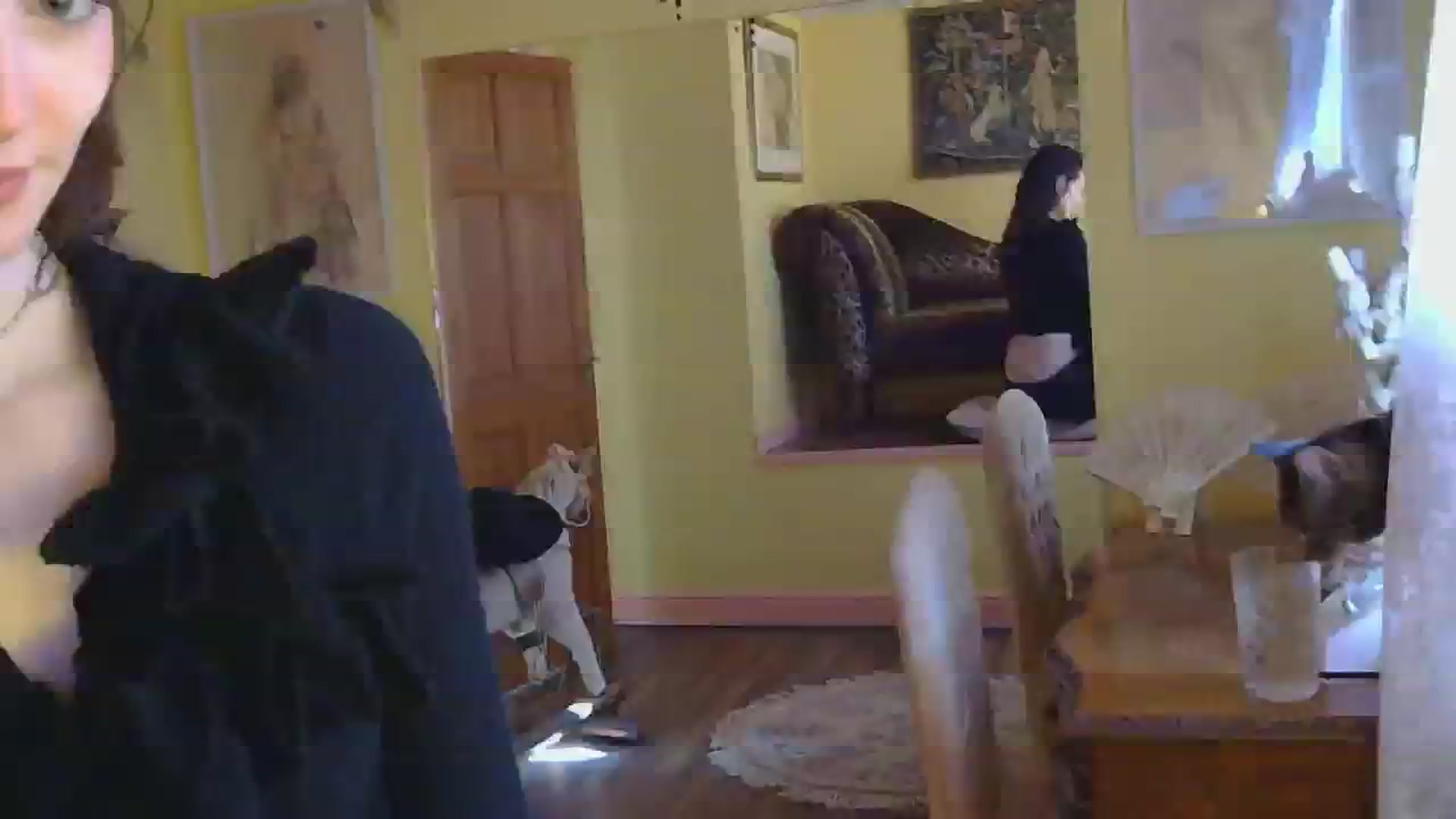 Gallery image thumbnail from sylksiren's myfreecams stream on, 03/04/2025, 13:32 image 20 of 20