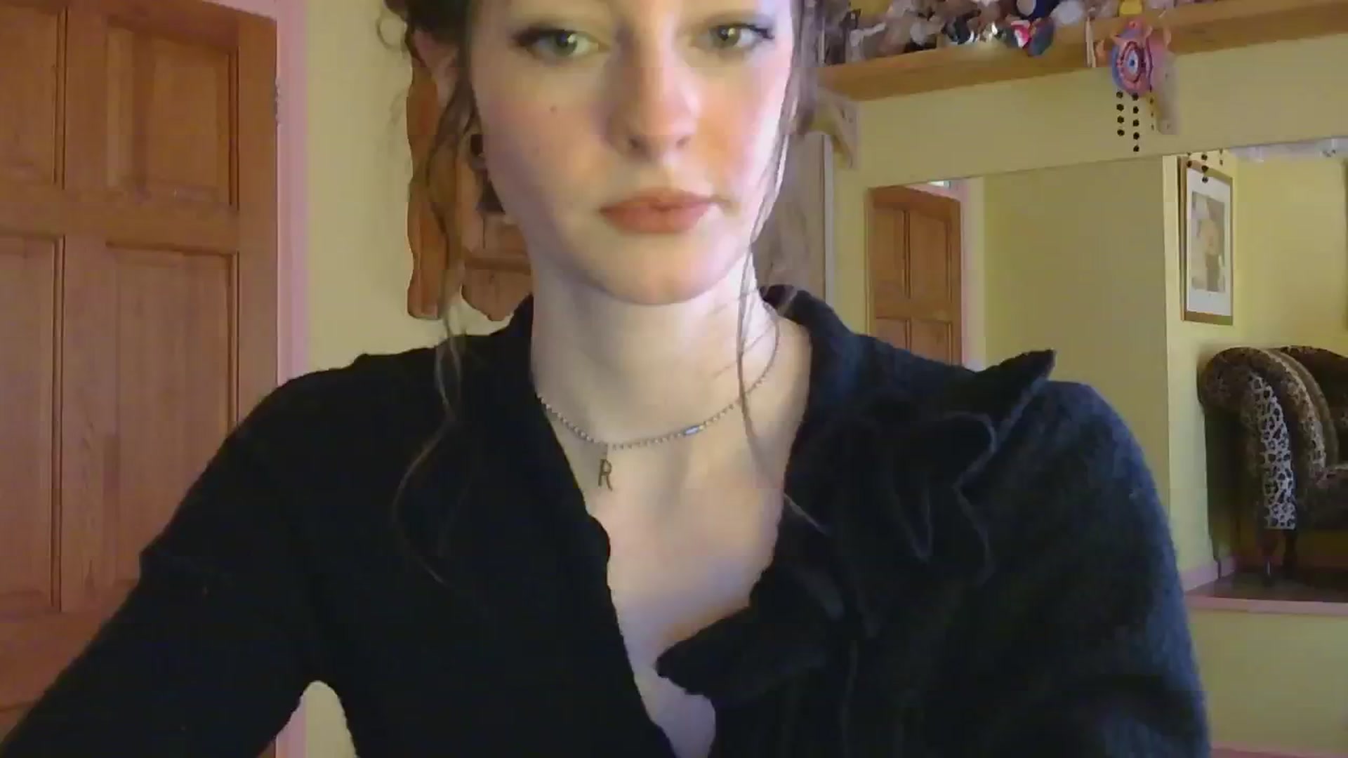 Gallery image thumbnail from sylksiren's myfreecams stream on, 03/04/2025, 15:24 image 15 of 20