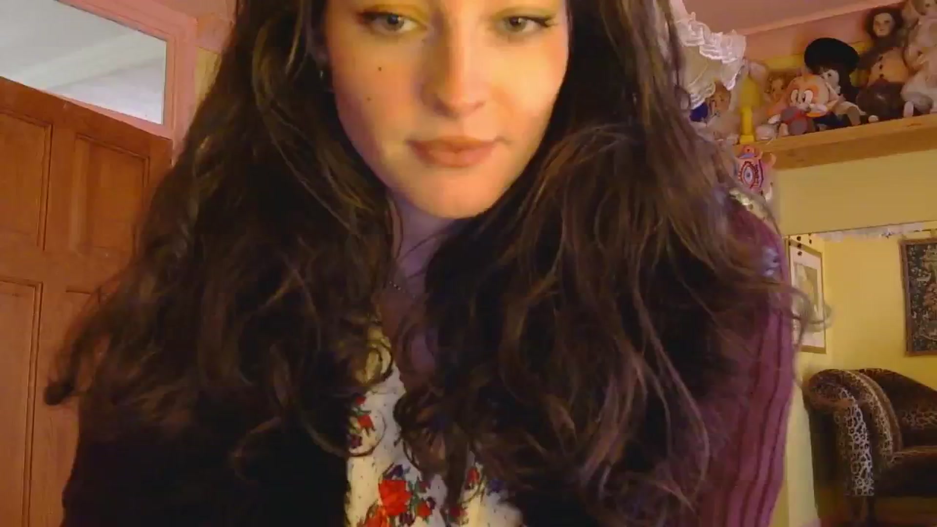 Gallery image thumbnail from sylksiren's myfreecams stream on, 03/05/2025, 16:30 image 16 of 20
