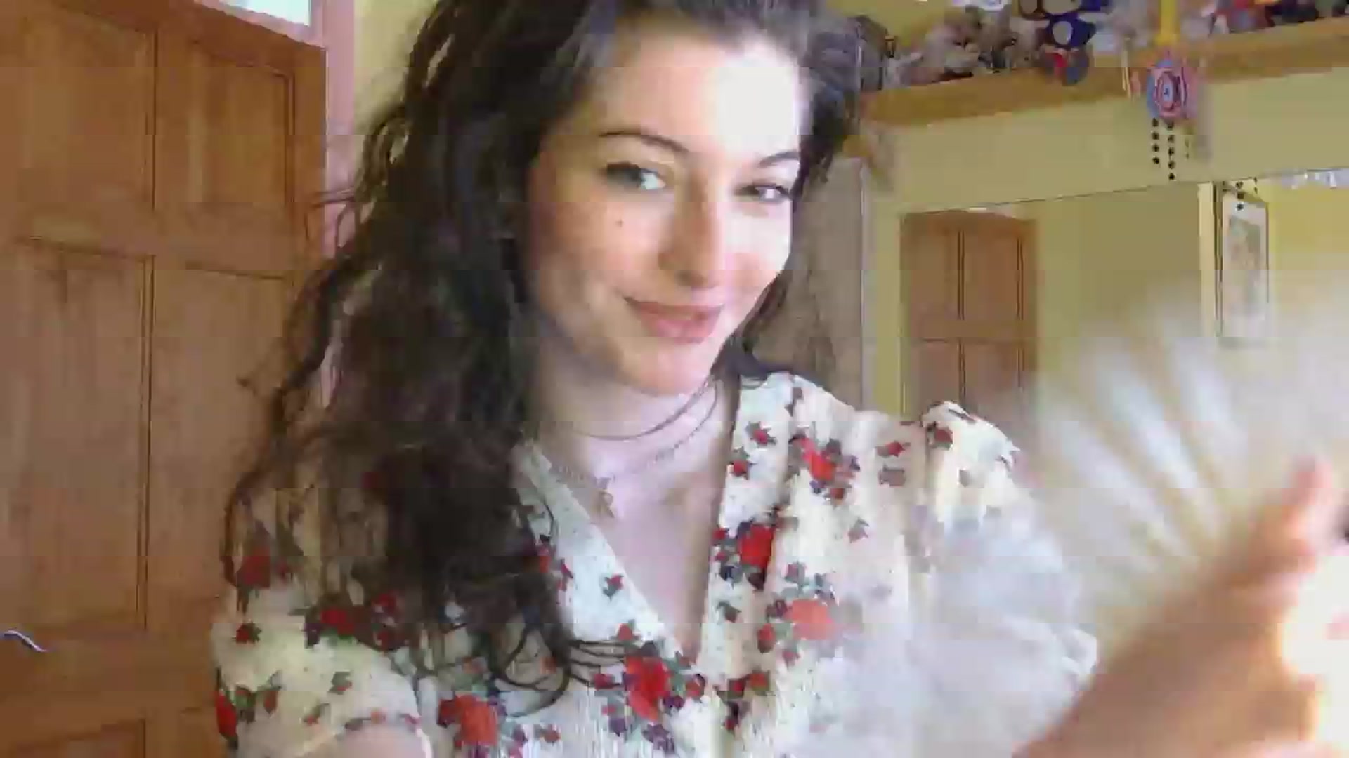 Gallery image thumbnail from sylksiren's myfreecams stream on, 03/05/2025, 16:30 image 3 of 20