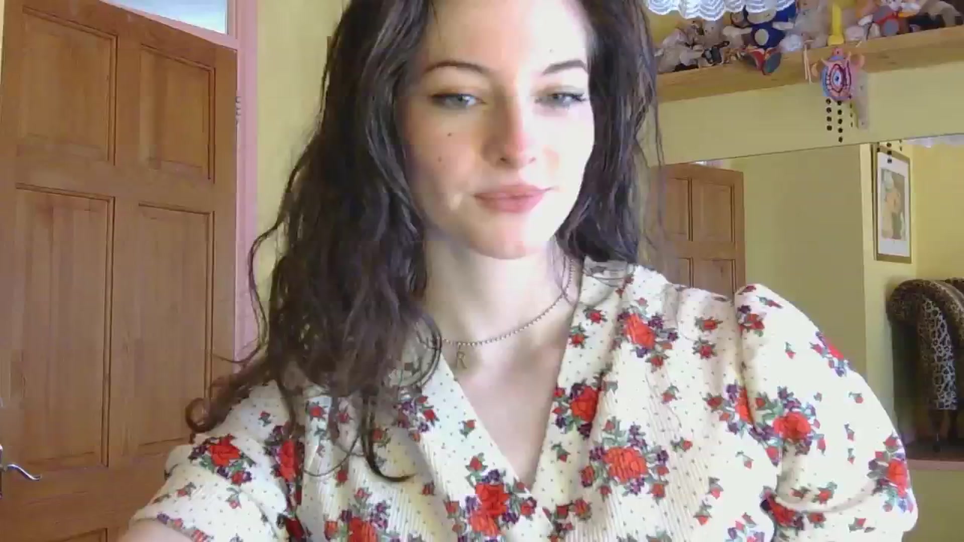 Gallery image thumbnail from sylksiren's myfreecams stream on, 03/05/2025, 16:30 image 6 of 20