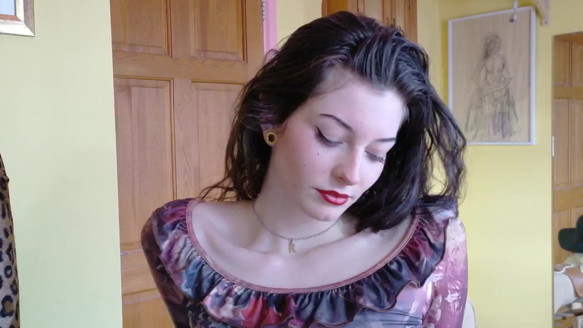 Gallery image thumbnail from sylksiren's myfreecams stream on, 03/13/2025, 14:51 image 11 of 20
