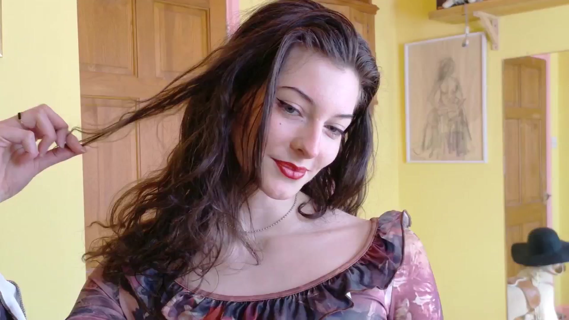 Gallery image thumbnail from sylksiren's myfreecams stream on, 03/13/2025, 14:51 image 8 of 20