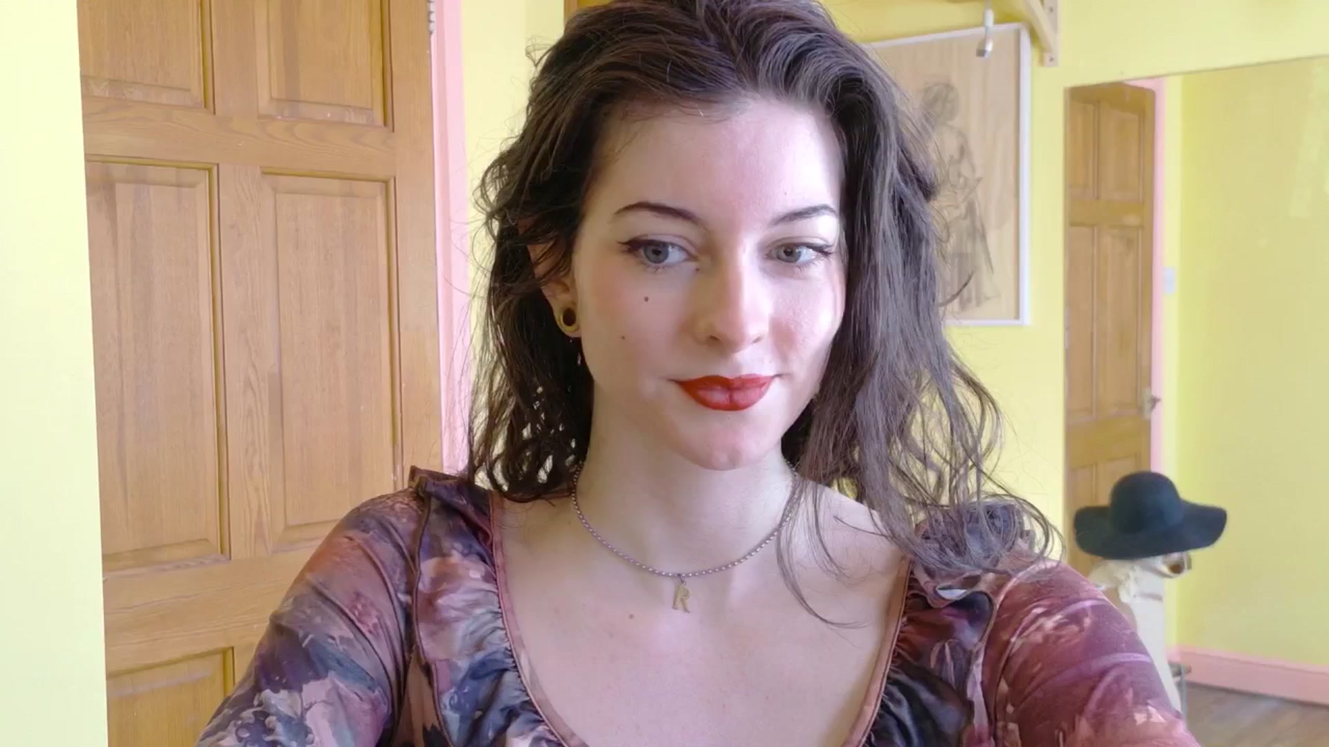 Gallery image thumbnail from sylksiren's myfreecams stream on, 03/13/2025, 15:47 image 7 of 20