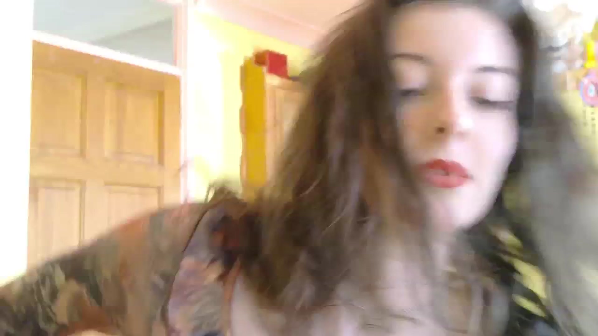 Gallery image thumbnail from sylksiren's myfreecams stream on, 03/13/2025, 15:47 image 13 of 20