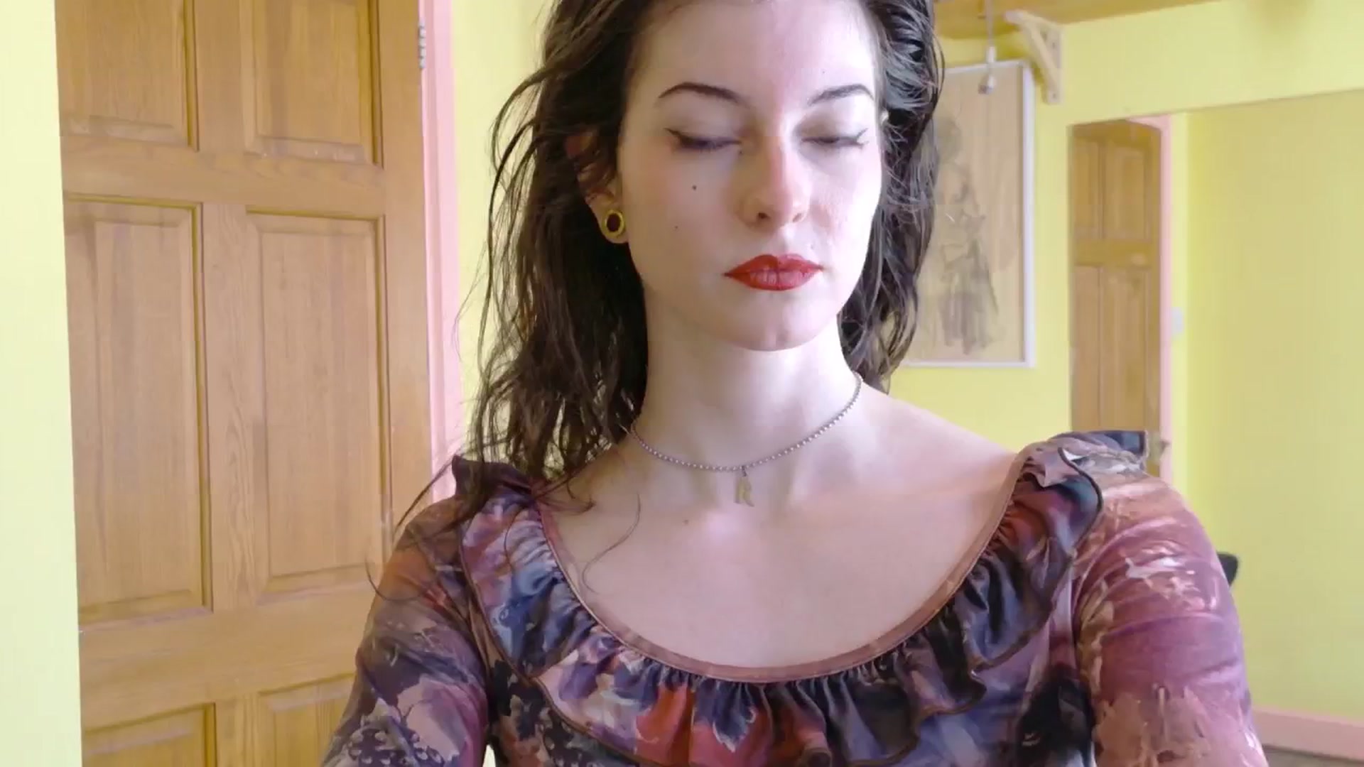 Gallery image thumbnail from sylksiren's myfreecams stream on, 03/13/2025, 15:47 image 16 of 20