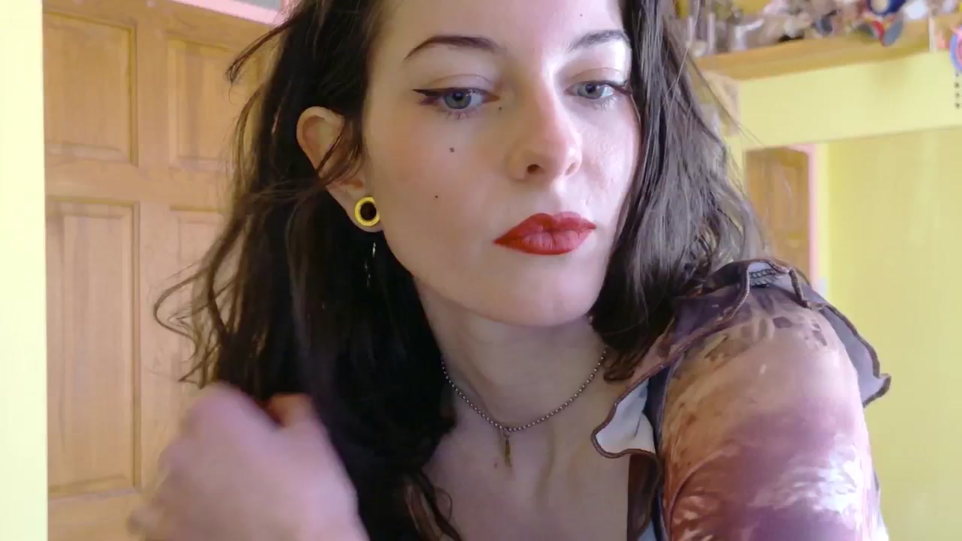 Gallery image thumbnail from sylksiren's myfreecams stream on, 03/13/2025, 15:47 image 11 of 20