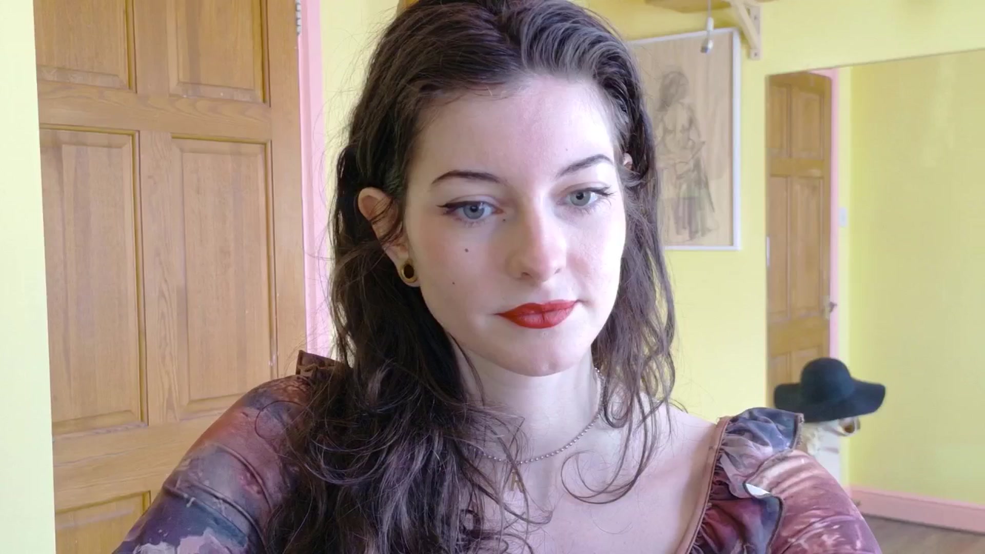 Gallery image thumbnail from sylksiren's myfreecams stream on, 03/13/2025, 15:47 image 4 of 20