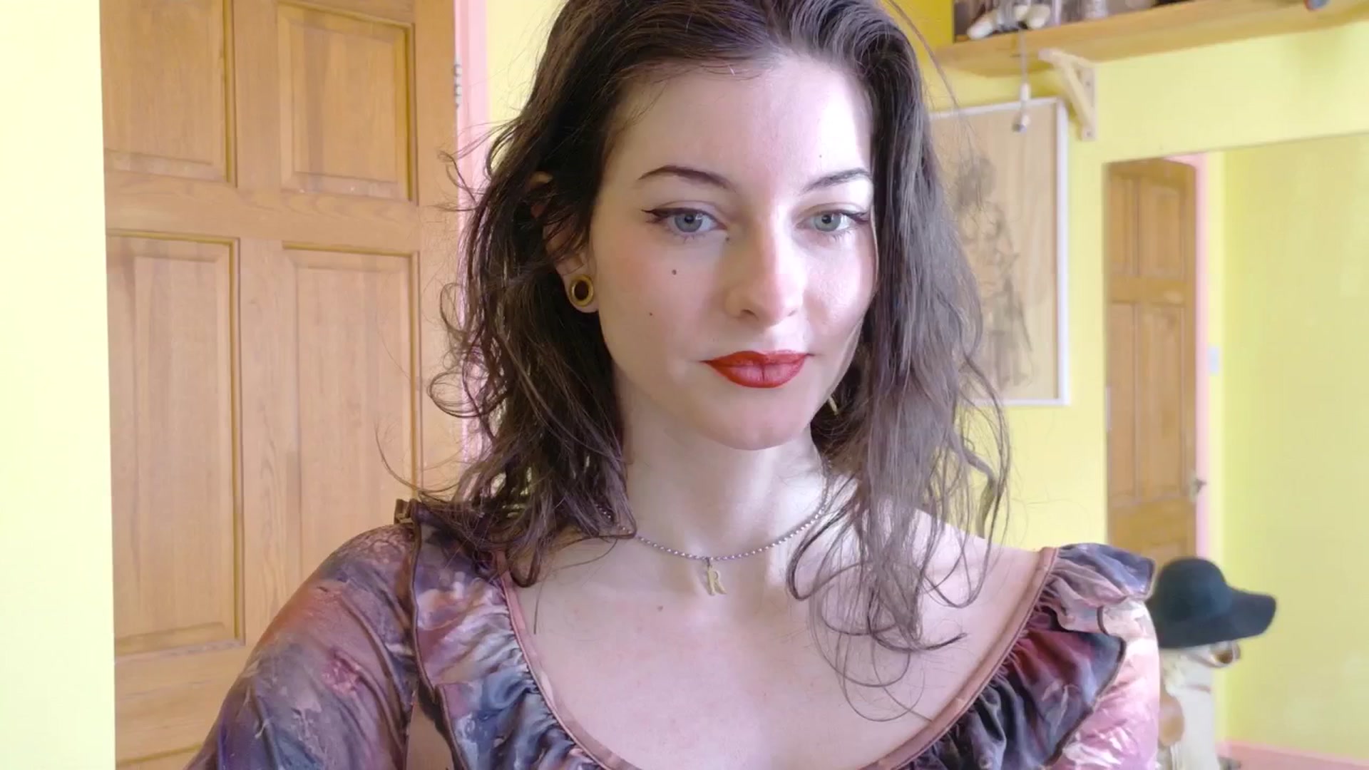 Gallery image thumbnail from sylksiren's myfreecams stream on, 03/13/2025, 15:47 image 9 of 20