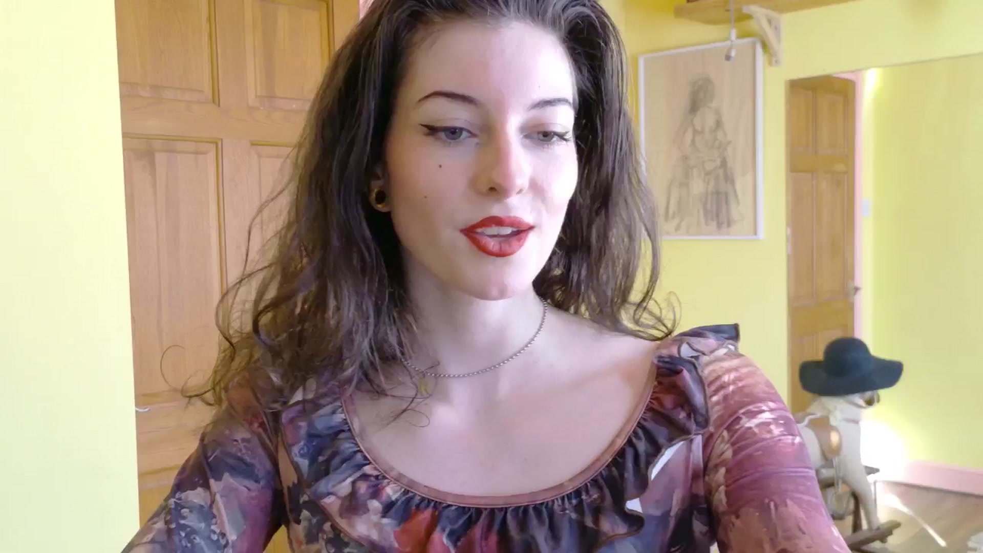 Gallery image thumbnail from sylksiren's myfreecams stream on, 03/13/2025, 16:17 image 9 of 20