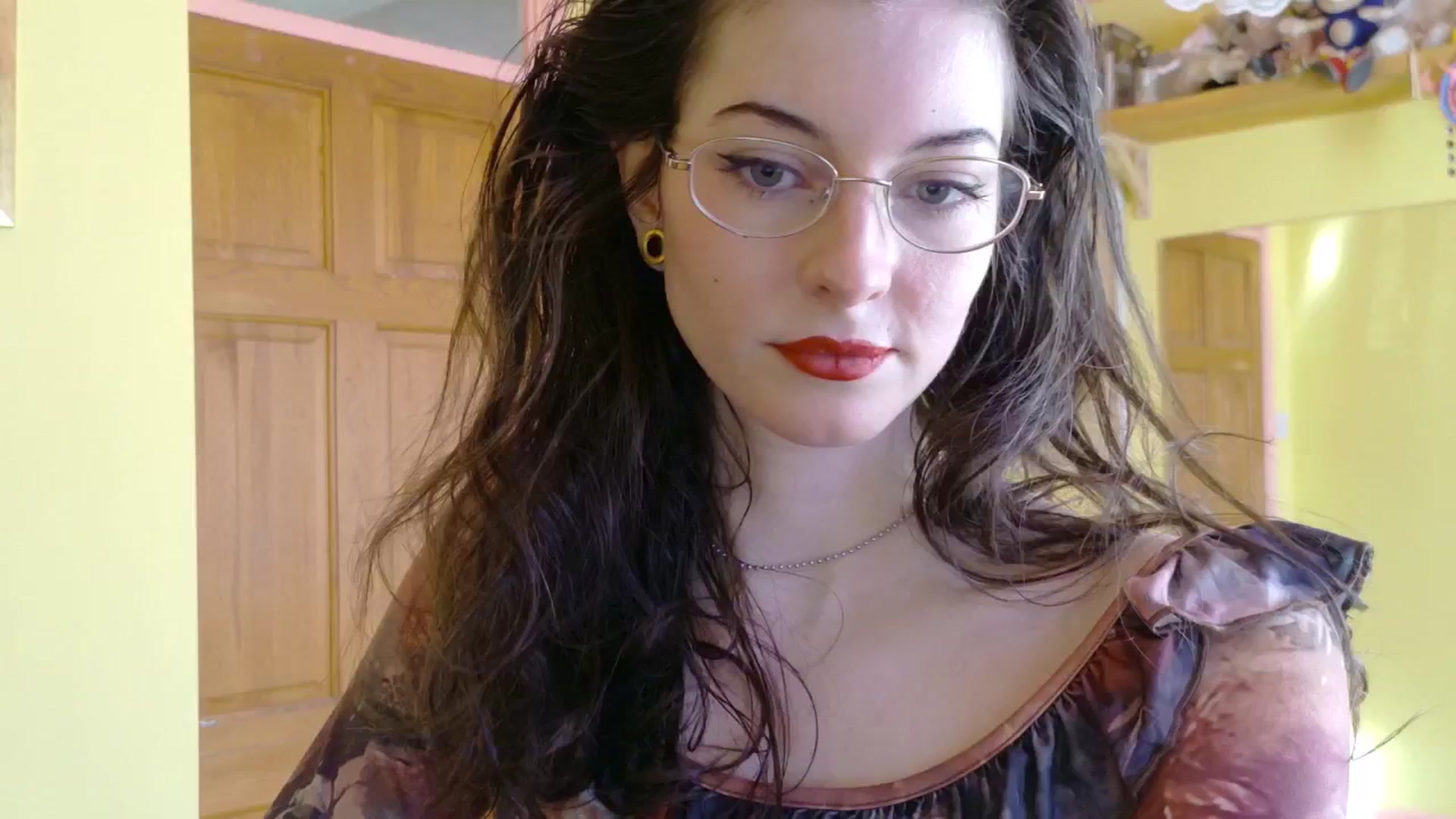 Gallery image thumbnail from sylksiren's myfreecams stream on, 03/13/2025, 16:17 image 17 of 20