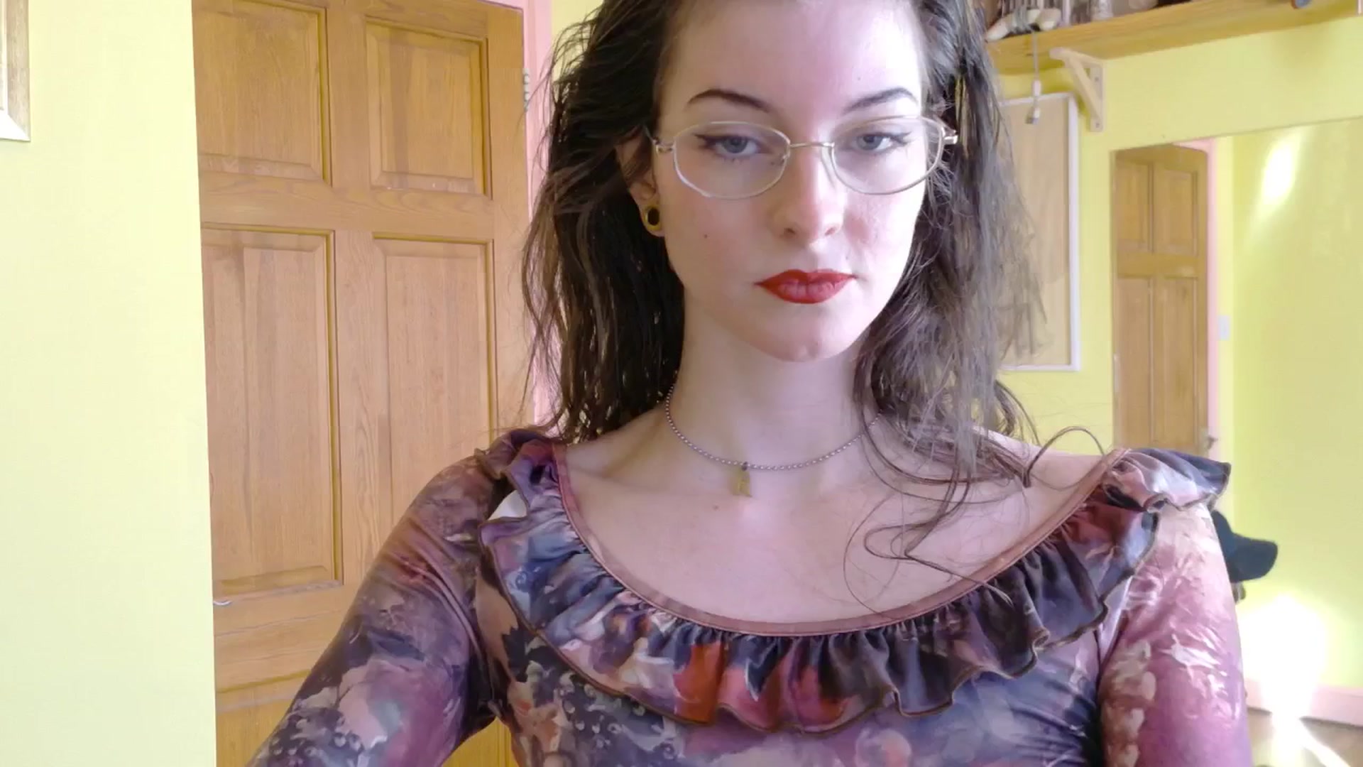 Gallery image thumbnail from sylksiren's myfreecams stream on, 03/13/2025, 16:17 image 19 of 20
