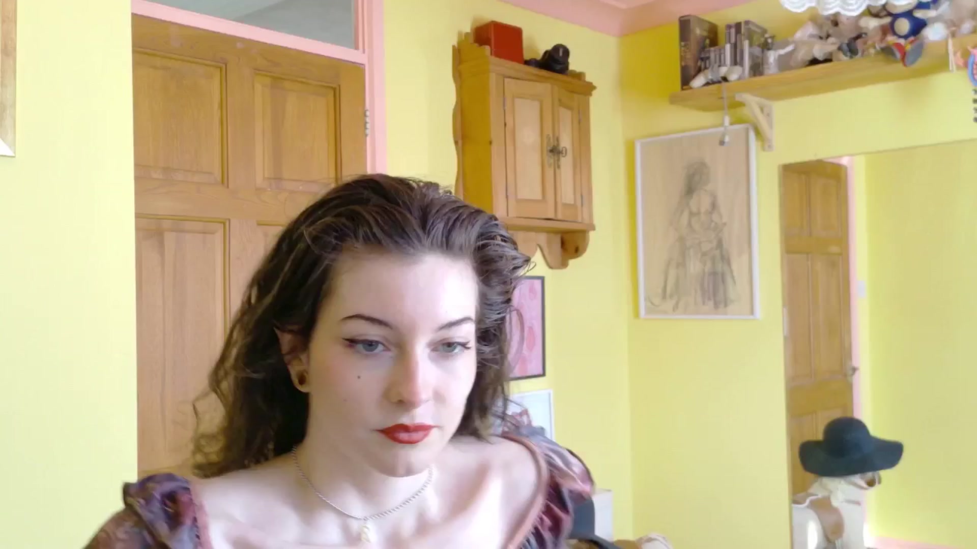 Gallery image thumbnail from sylksiren's myfreecams stream on, 03/13/2025, 16:17 image 1 of 20