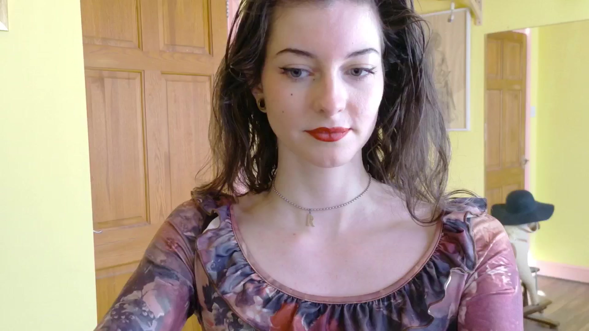 Gallery image thumbnail from sylksiren's myfreecams stream on, 03/13/2025, 16:17 image 2 of 20