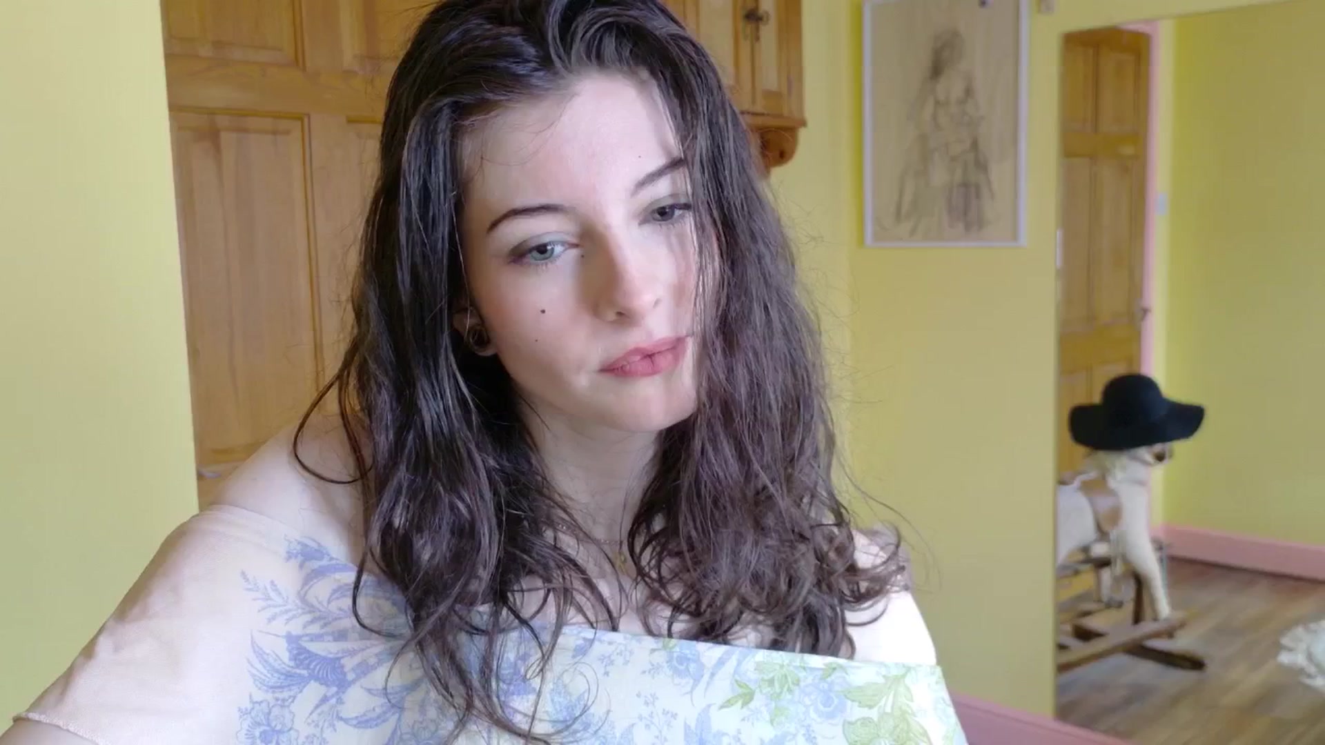 Gallery image thumbnail from sylksiren's myfreecams stream on, 03/14/2025, 14:25 image 12 of 20