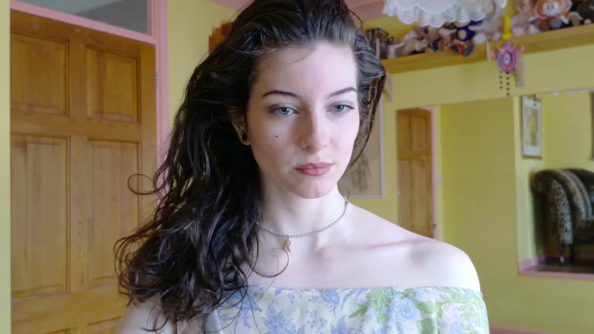 Gallery image thumbnail from sylksiren's myfreecams stream on, 03/14/2025, 14:25 image 18 of 20