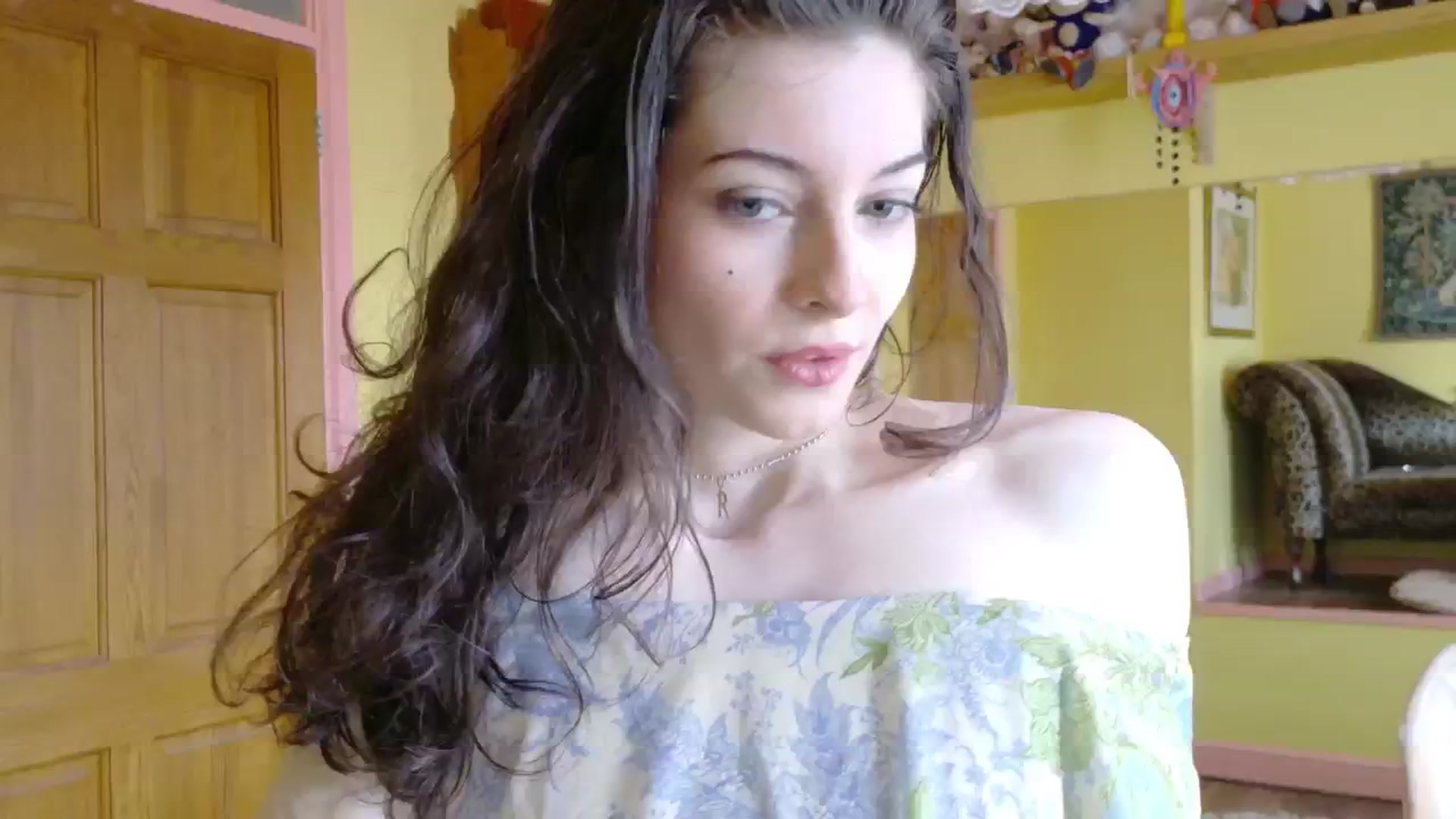 Gallery image thumbnail from sylksiren's myfreecams stream on, 03/14/2025, 15:42 image 15 of 20