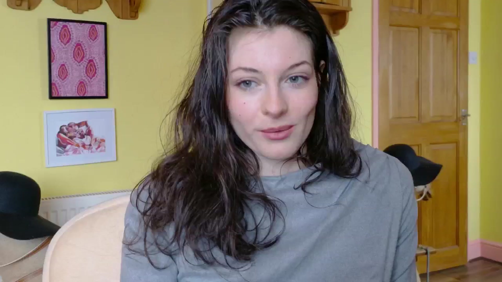 Gallery image thumbnail from sylksiren's myfreecams stream on, 03/19/2025, 16:11 image 14 of 20
