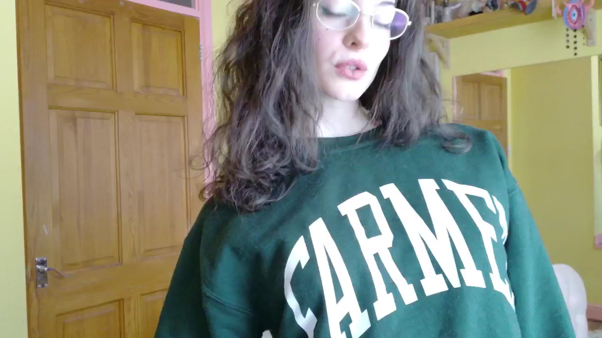 Gallery image thumbnail from sylksiren's myfreecams stream on, 03/23/2025, 14:25 image 8 of 20