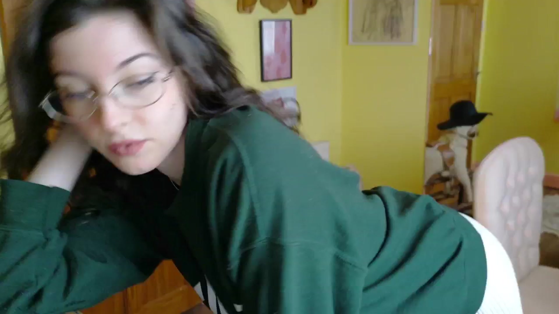 Gallery image thumbnail from sylksiren's myfreecams stream on, 03/23/2025, 14:25 image 18 of 20