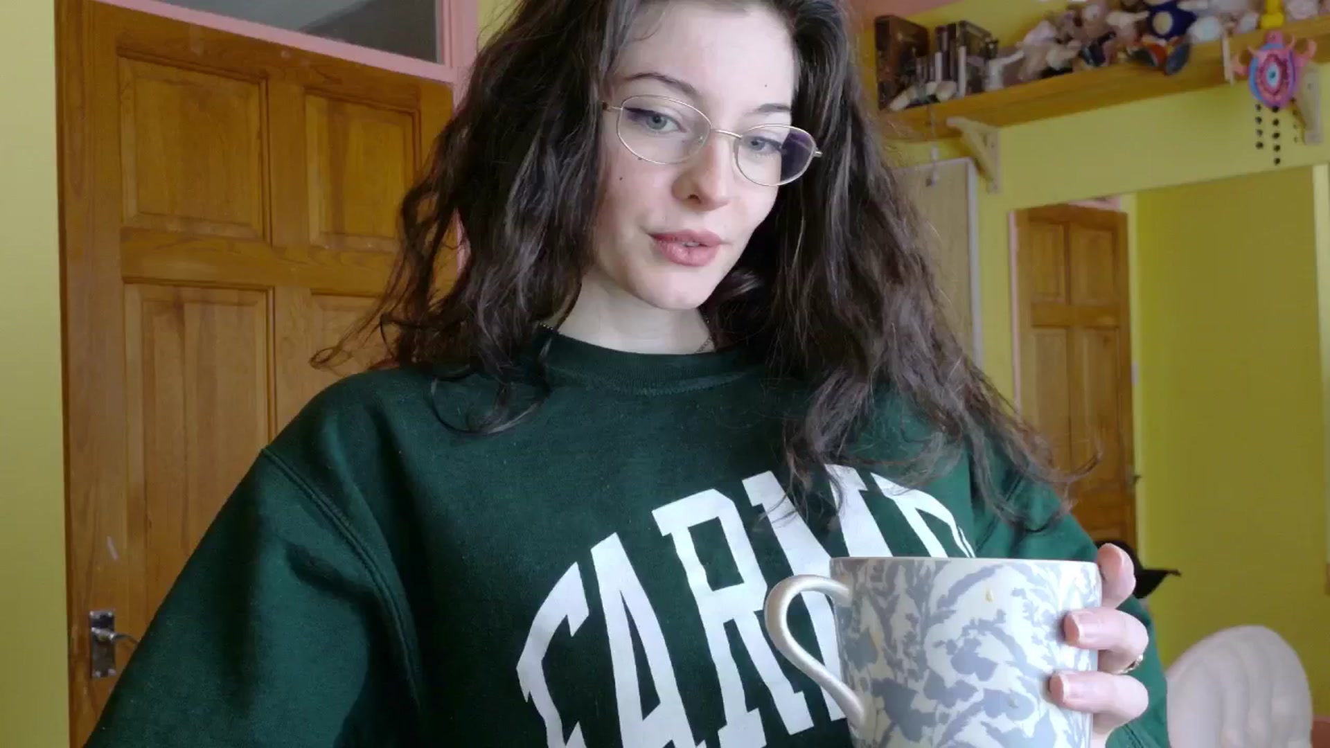 Gallery image thumbnail from sylksiren's myfreecams stream on, 03/23/2025, 14:25 image 6 of 20