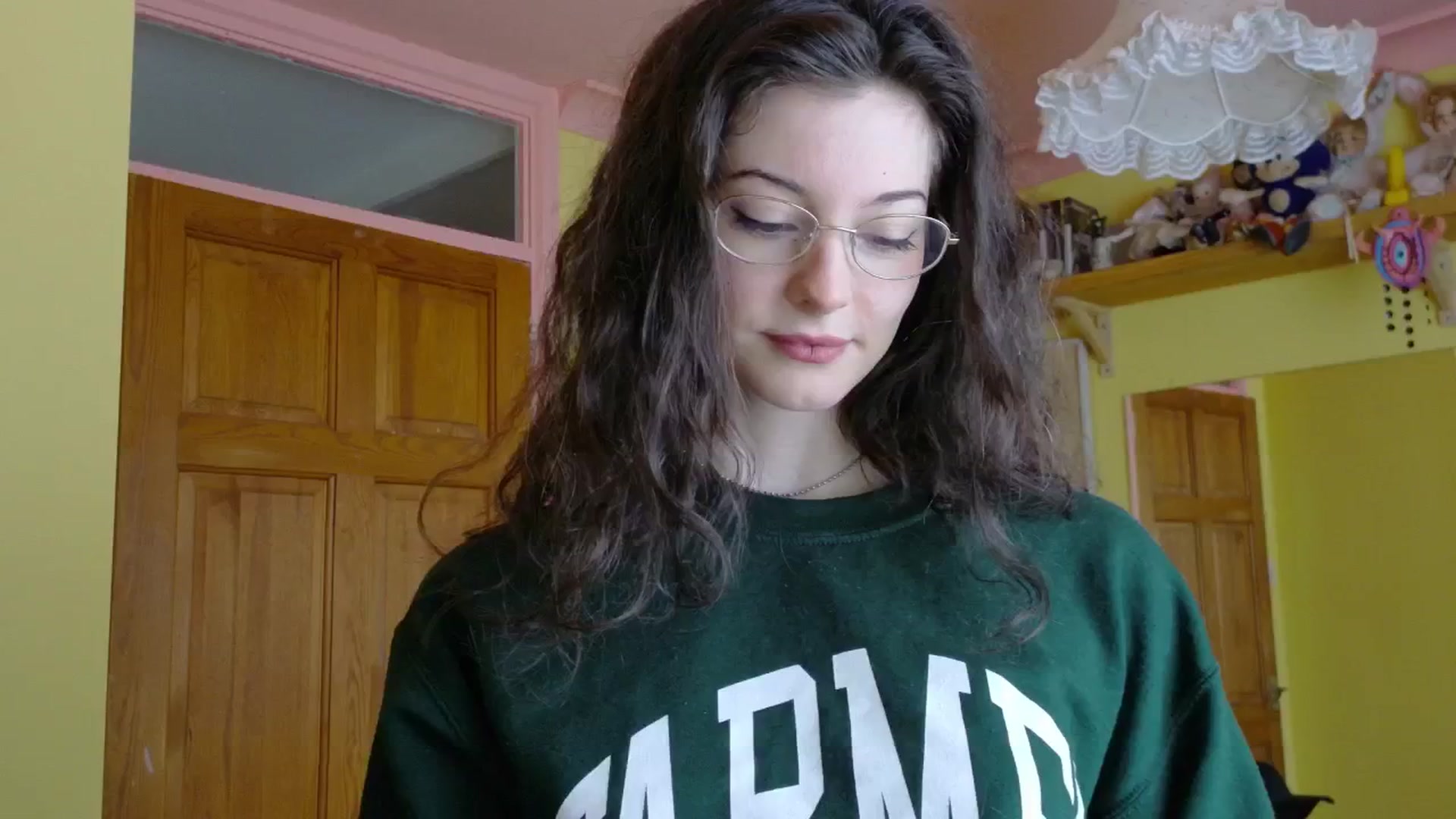 Gallery image thumbnail from sylksiren's myfreecams stream on, 03/23/2025, 14:25 image 13 of 20