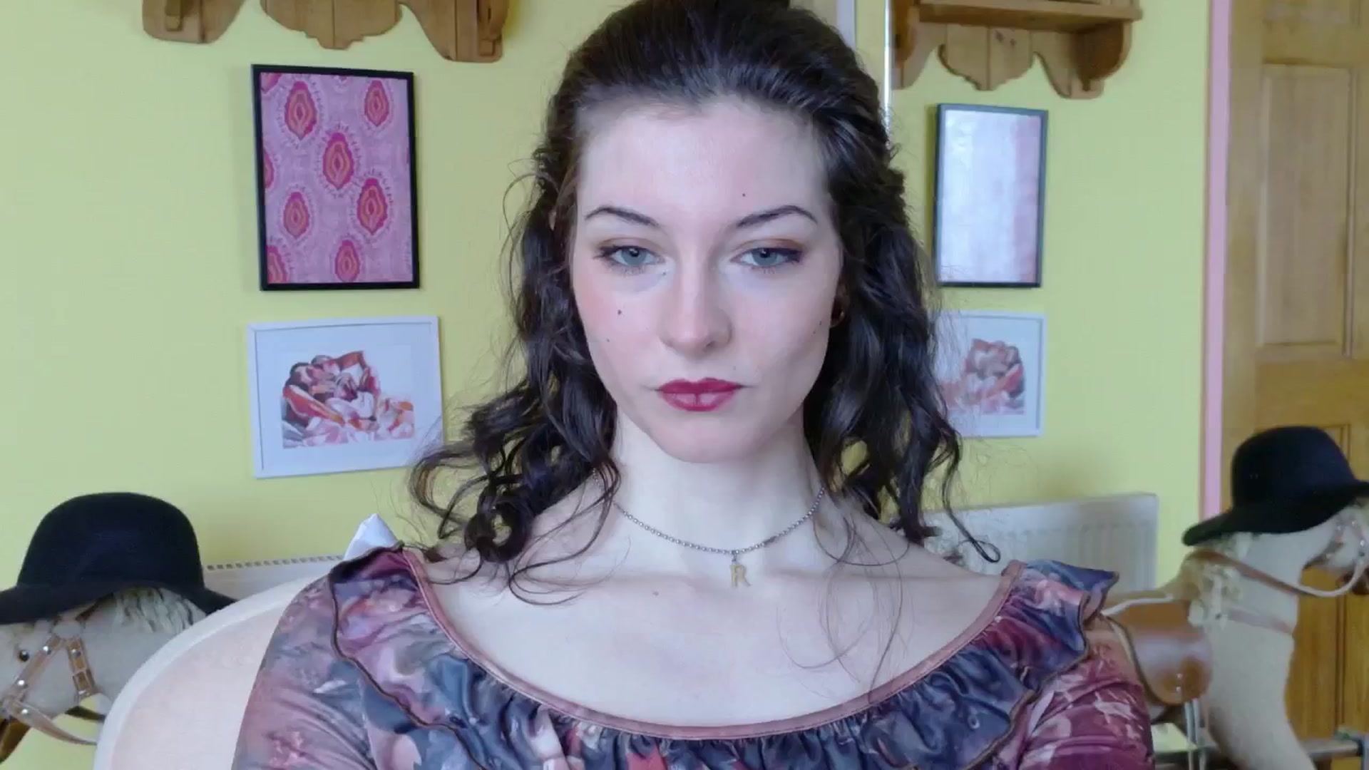 Gallery image thumbnail from sylksiren's myfreecams stream on, 03/24/2025, 15:22 image 13 of 20