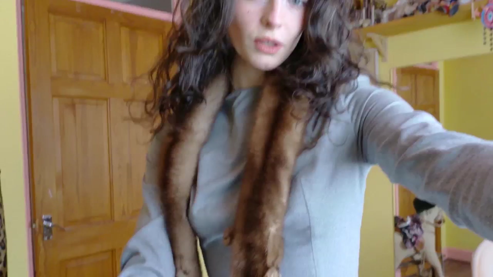Gallery image thumbnail from sylksiren's myfreecams stream on, 03/26/2025, 15:06 image 17 of 20
