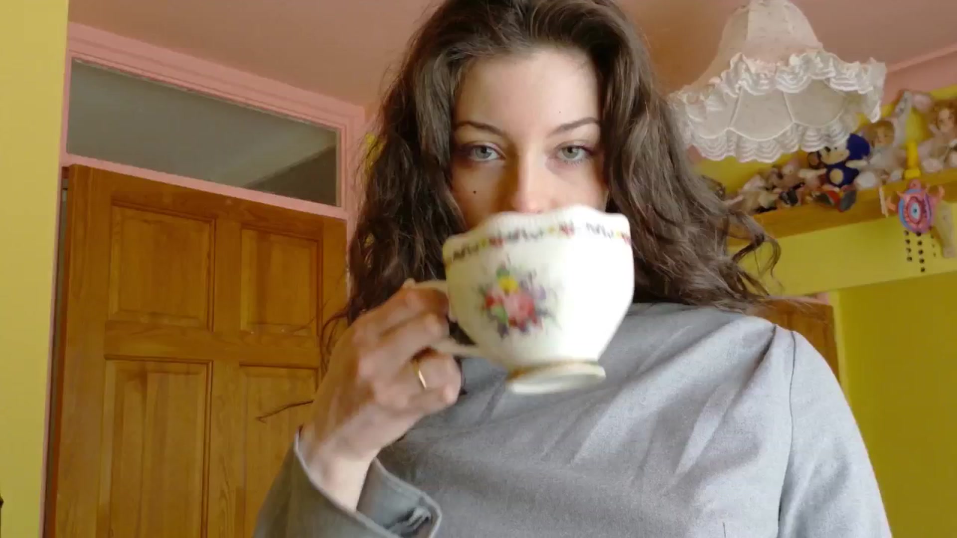 Gallery image thumbnail from sylksiren's myfreecams stream on, 03/26/2025, 15:06 image 9 of 20