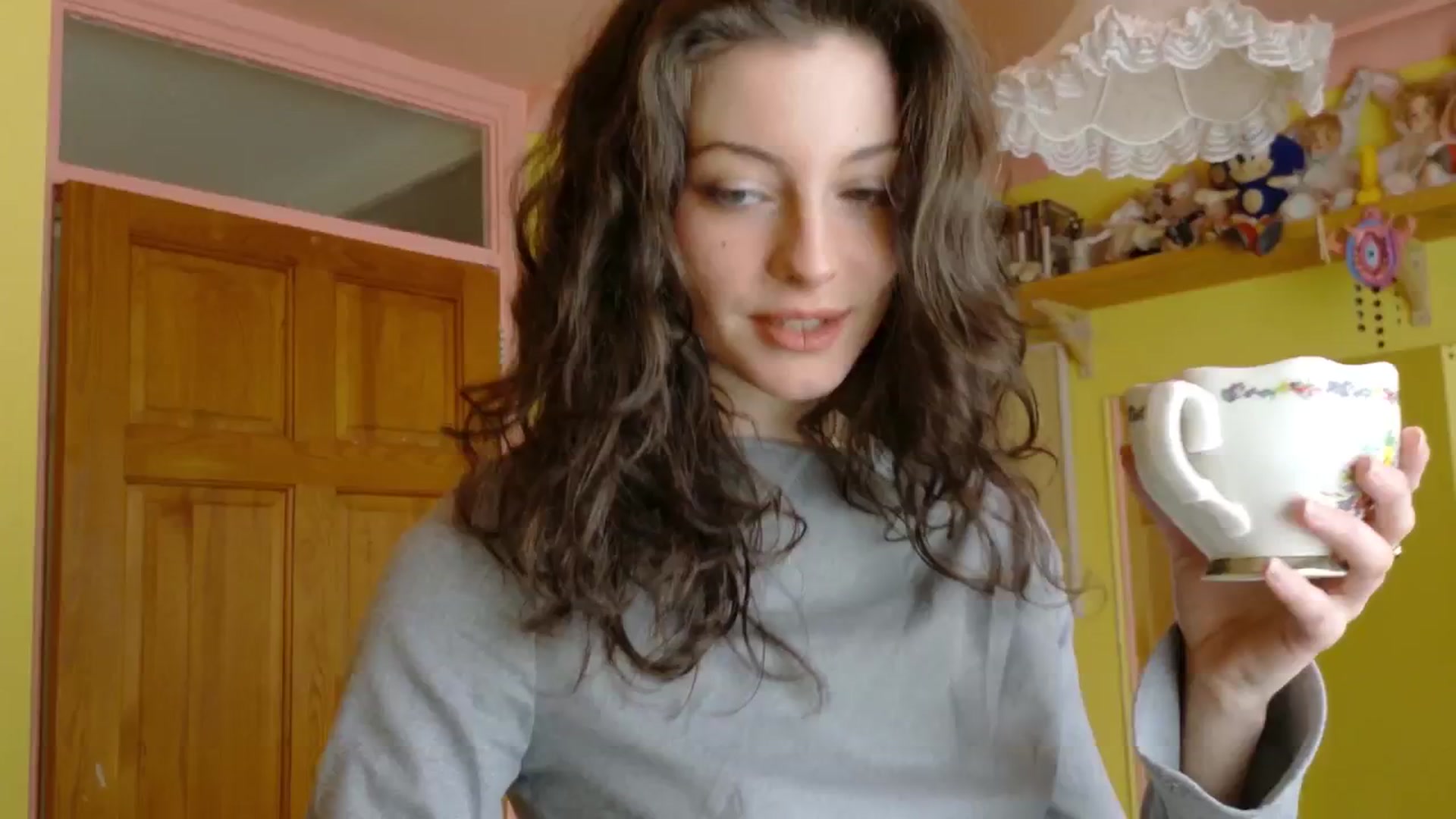 Gallery image thumbnail from sylksiren's myfreecams stream on, 03/26/2025, 15:06 image 4 of 20