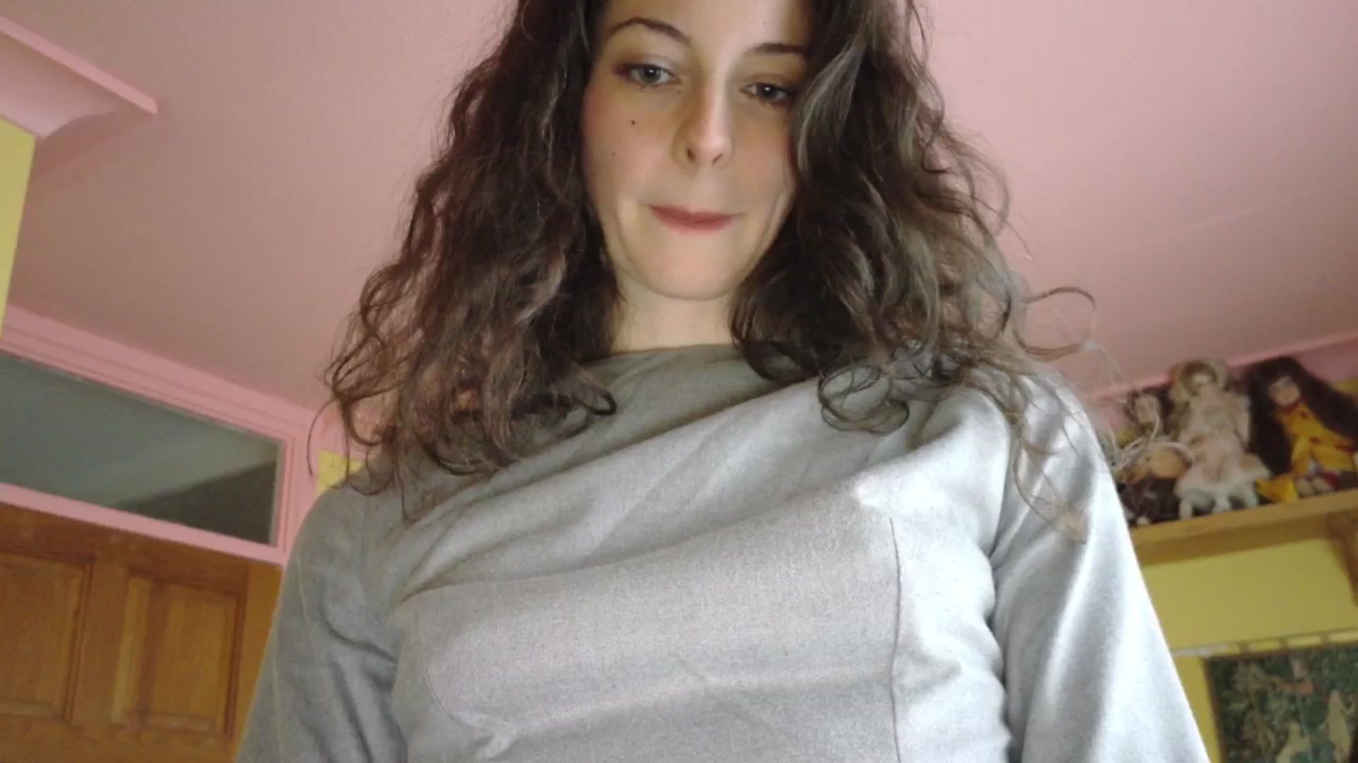 Gallery image thumbnail from sylksiren's myfreecams stream on, 03/26/2025, 18:37 image 17 of 20