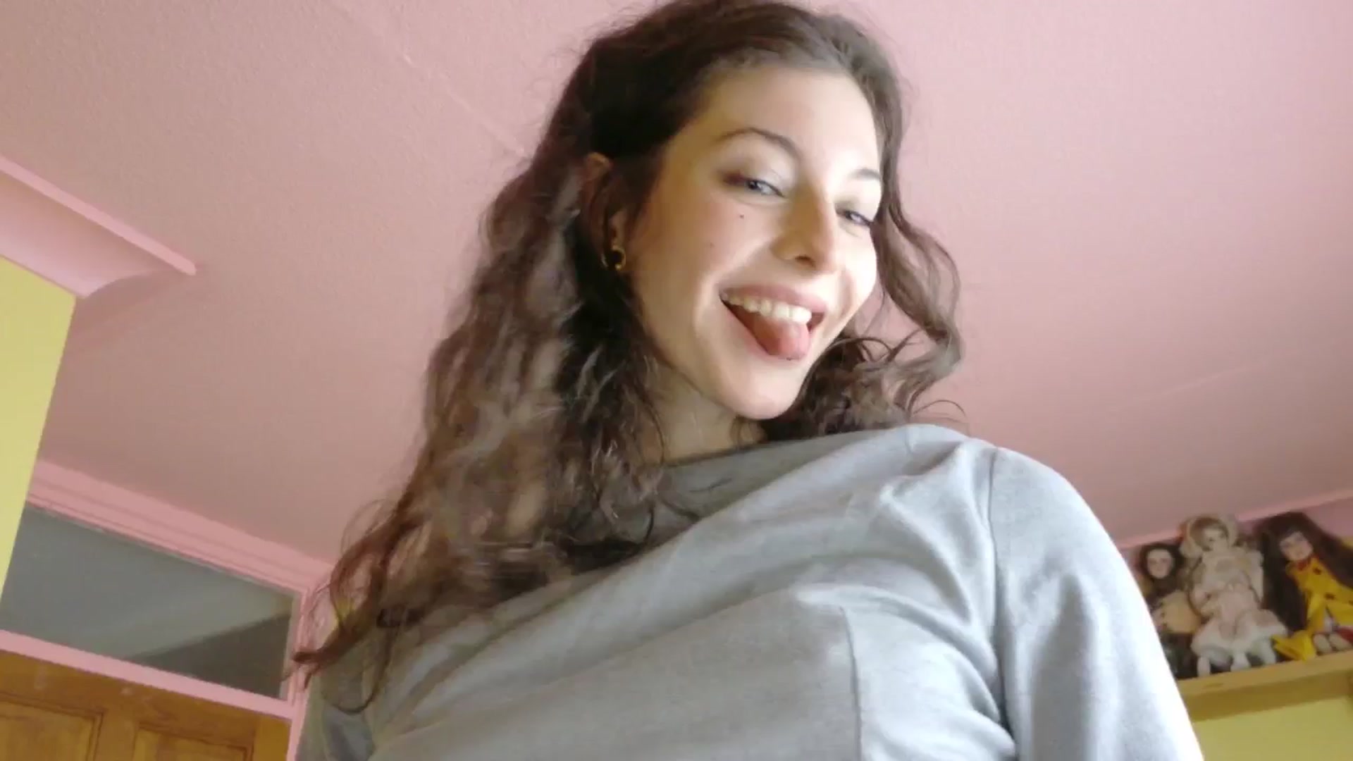 Gallery image thumbnail from sylksiren's myfreecams stream on, 03/26/2025, 18:37 image 4 of 20