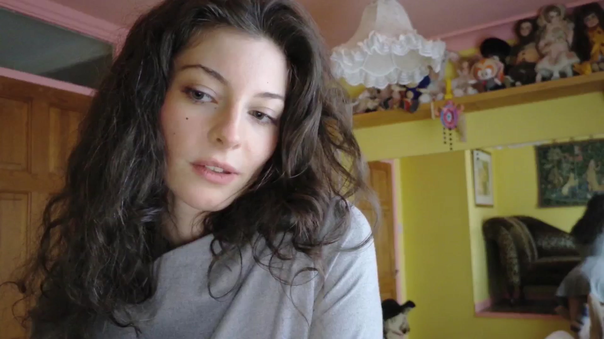 Gallery image thumbnail from sylksiren's myfreecams stream on, 03/26/2025, 18:37 image 16 of 20