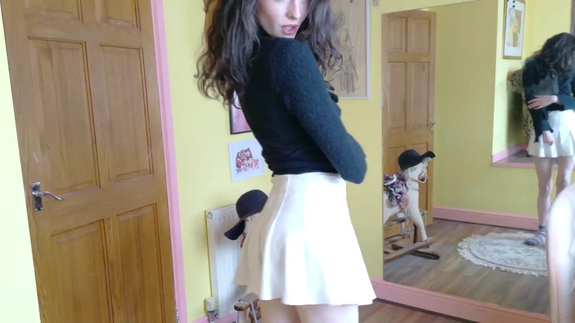 Gallery image thumbnail from sylksiren's myfreecams stream on, 03/27/2025, 14:37 image 20 of 20