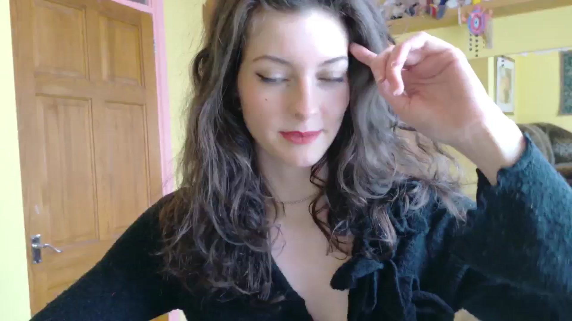 Gallery image thumbnail from sylksiren's myfreecams stream on, 03/27/2025, 14:37 image 18 of 20
