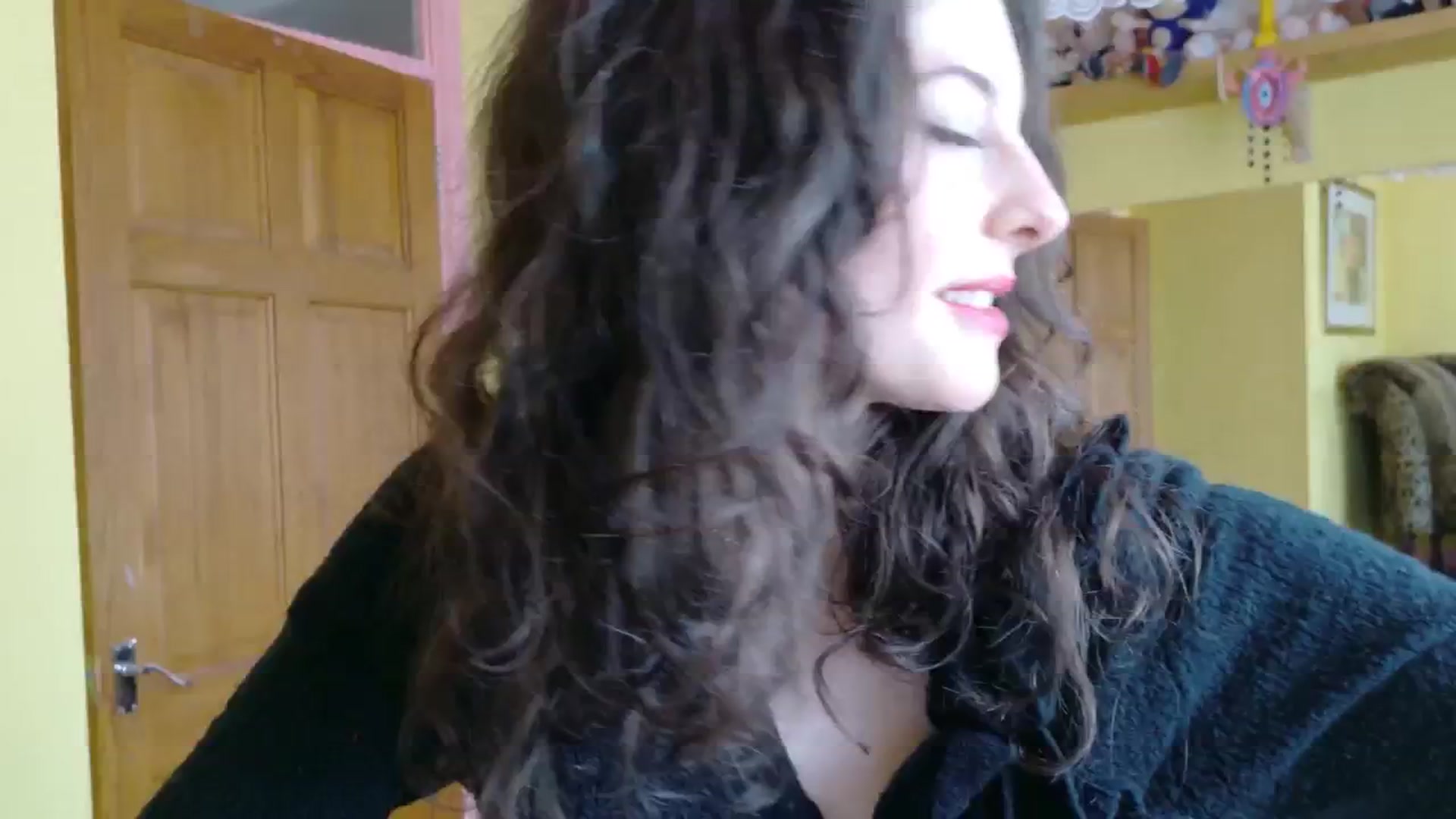 Gallery image thumbnail from sylksiren's myfreecams stream on, 03/27/2025, 14:37 image 4 of 20