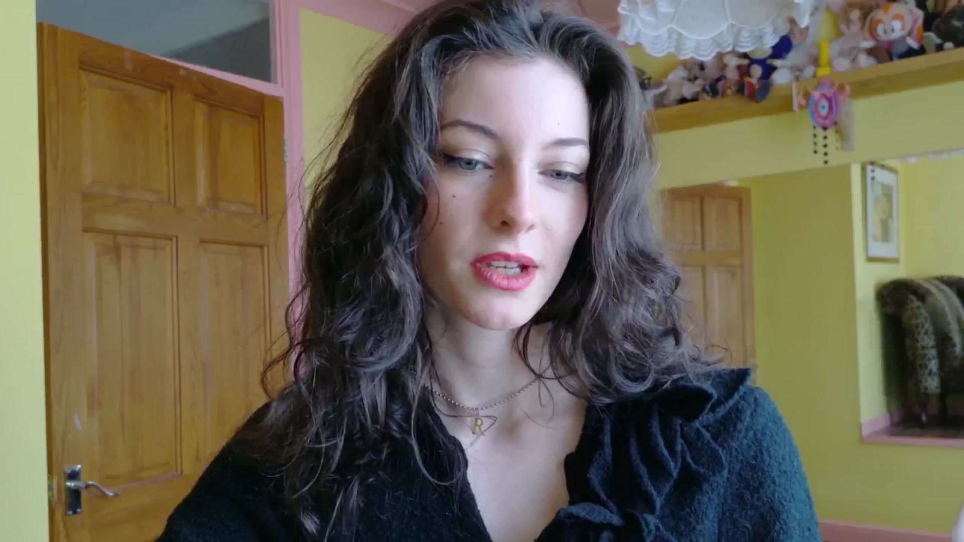 Gallery image thumbnail from sylksiren's myfreecams stream on, 03/27/2025, 14:37 image 9 of 20