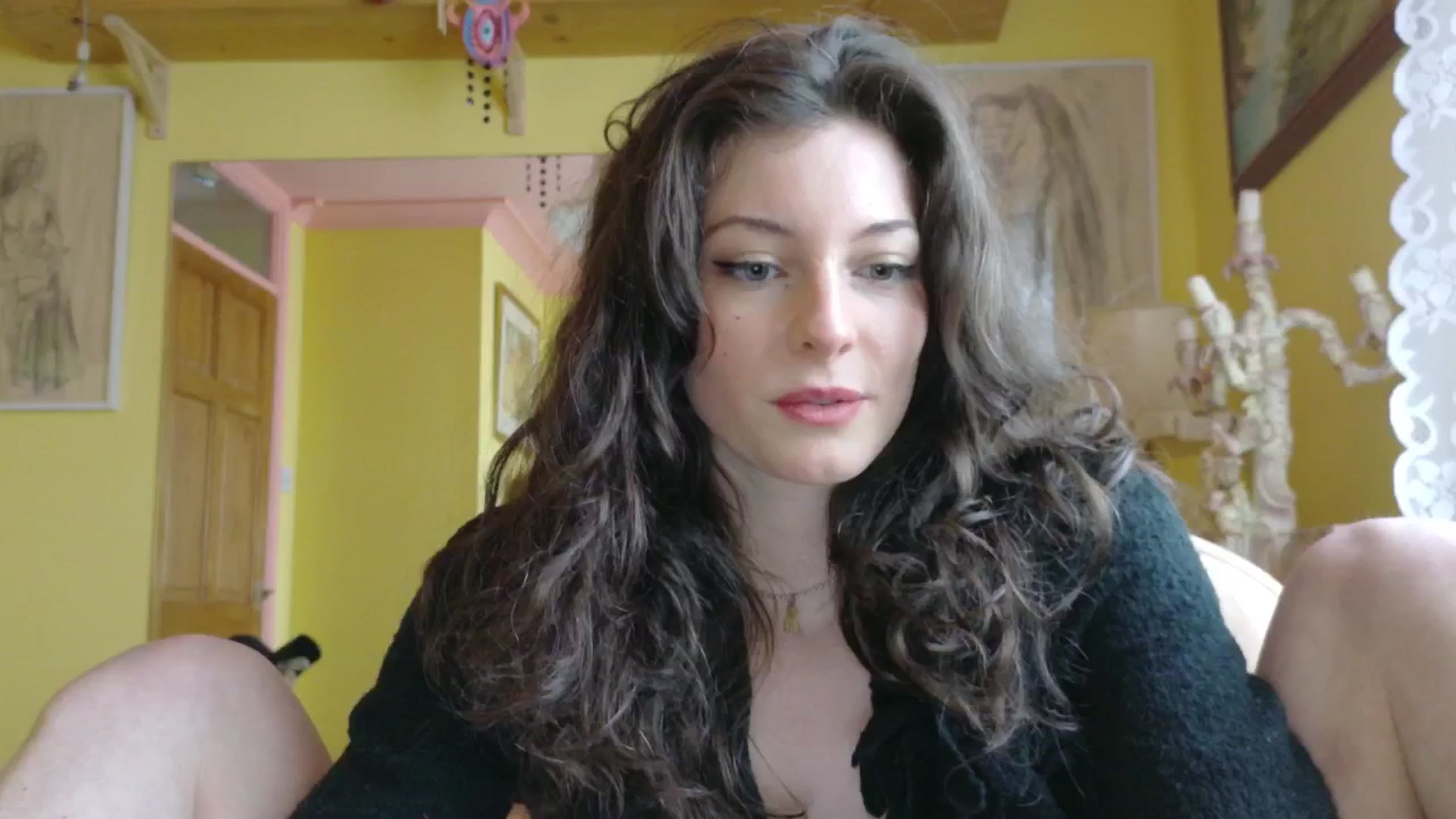 Gallery image thumbnail from sylksiren's myfreecams stream on, 03/27/2025, 17:33 image 8 of 20