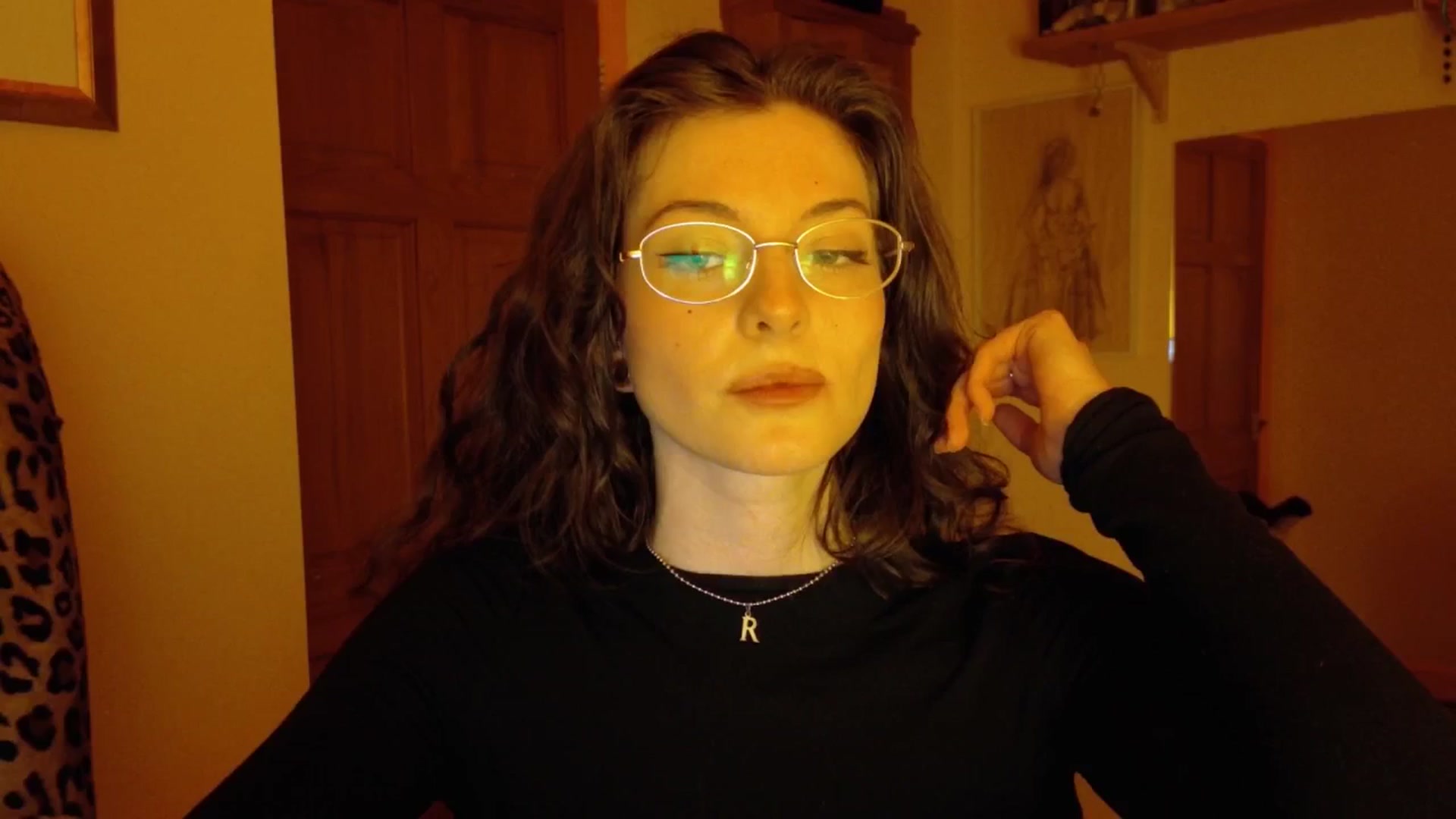 Gallery image thumbnail from sylksiren's myfreecams stream on, 03/28/2025, 23:10 image 16 of 20